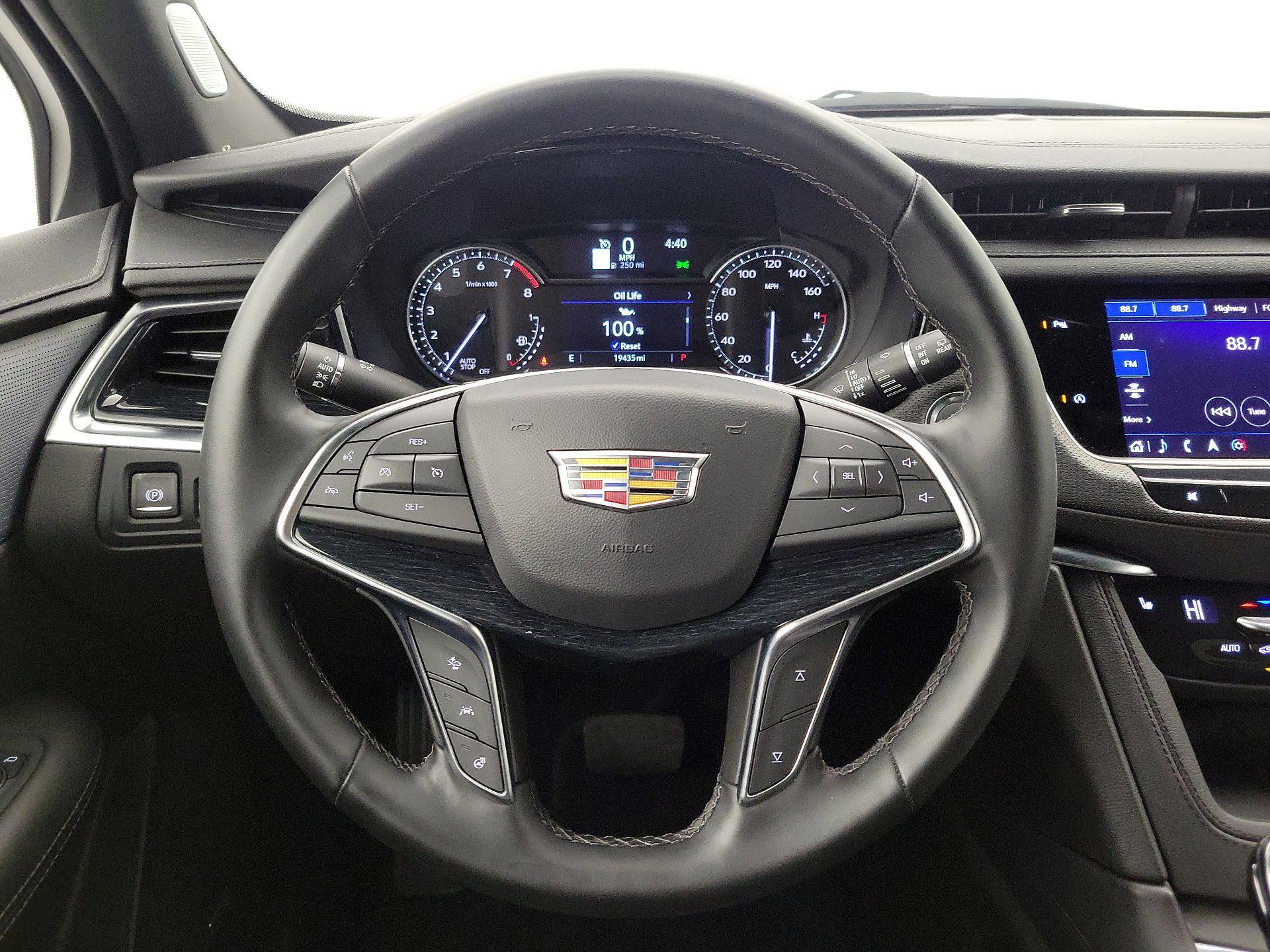 Thumbnail: 2025 Cadillac XT5 - 10