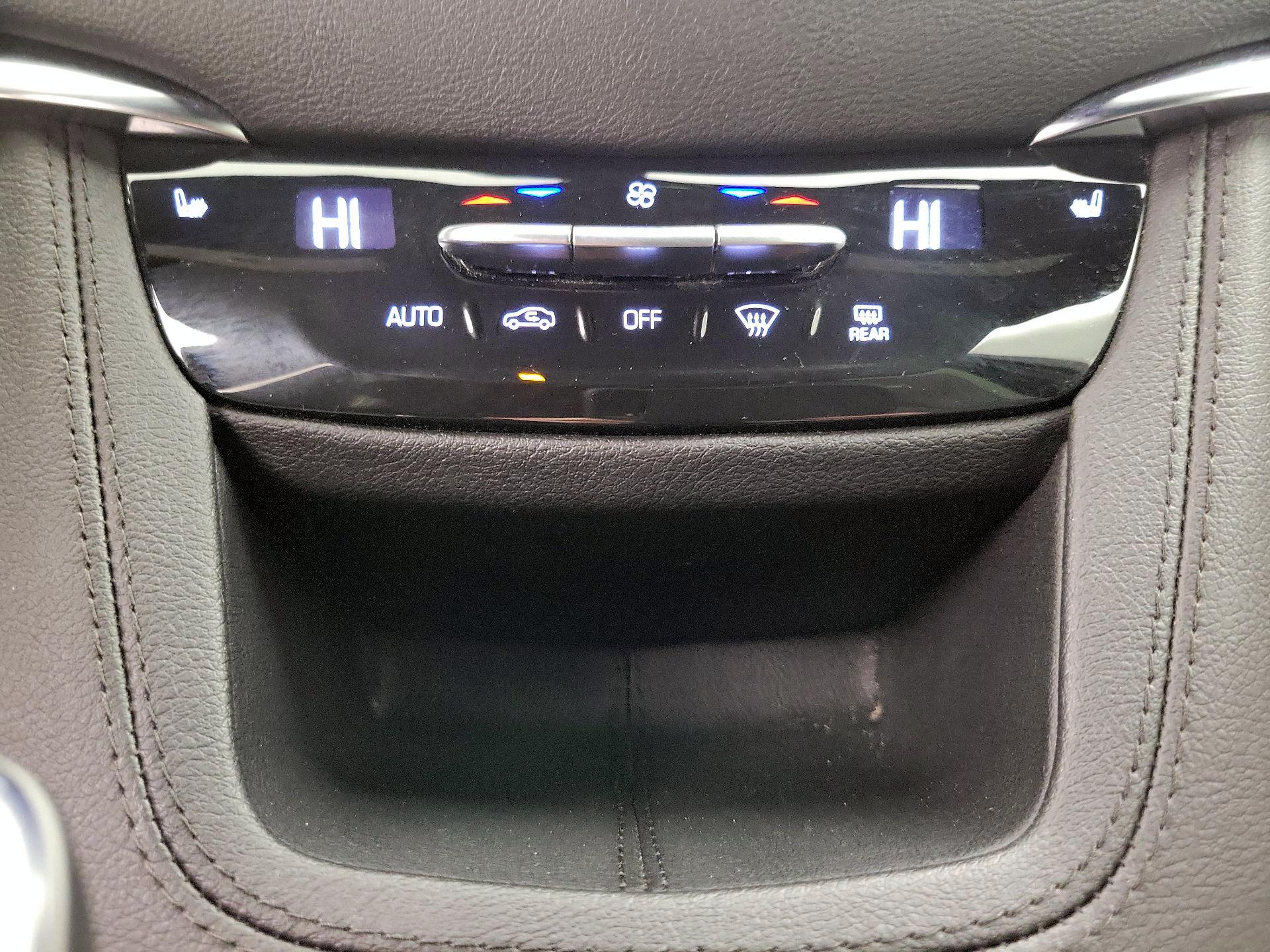 Thumbnail: 2025 Cadillac XT5 - 16