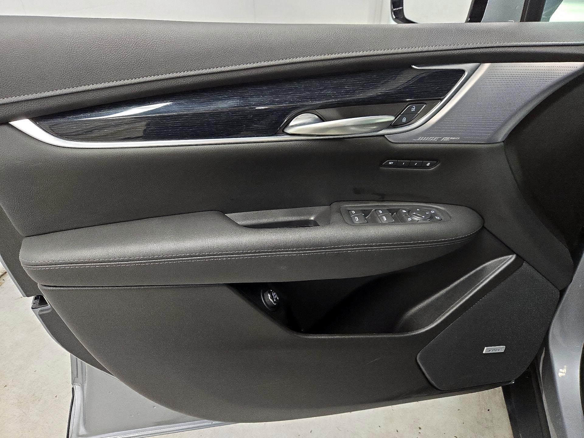 Thumbnail: 2025 Cadillac XT5 - 12