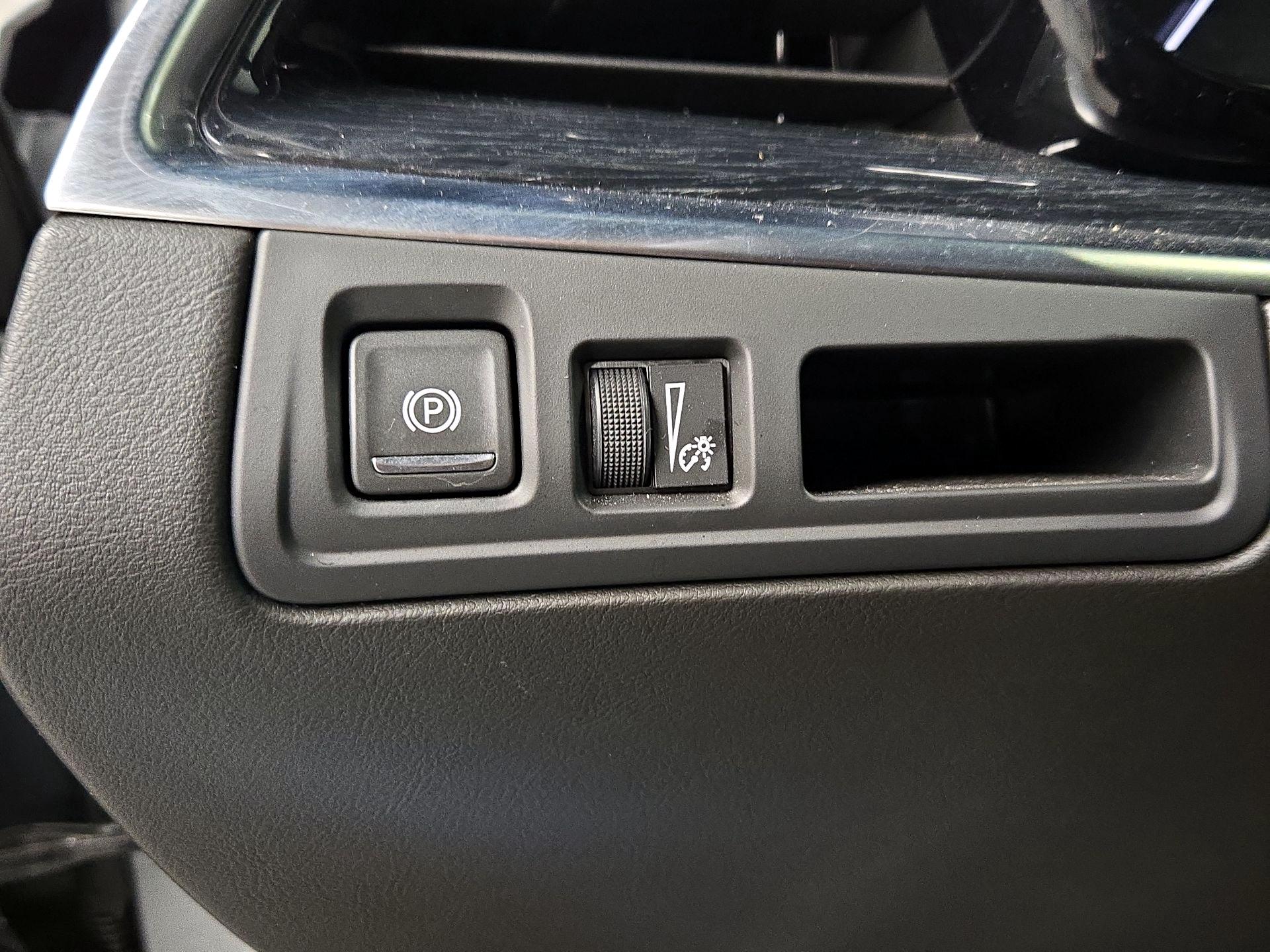 Thumbnail: 2025 Cadillac XT5 - 13