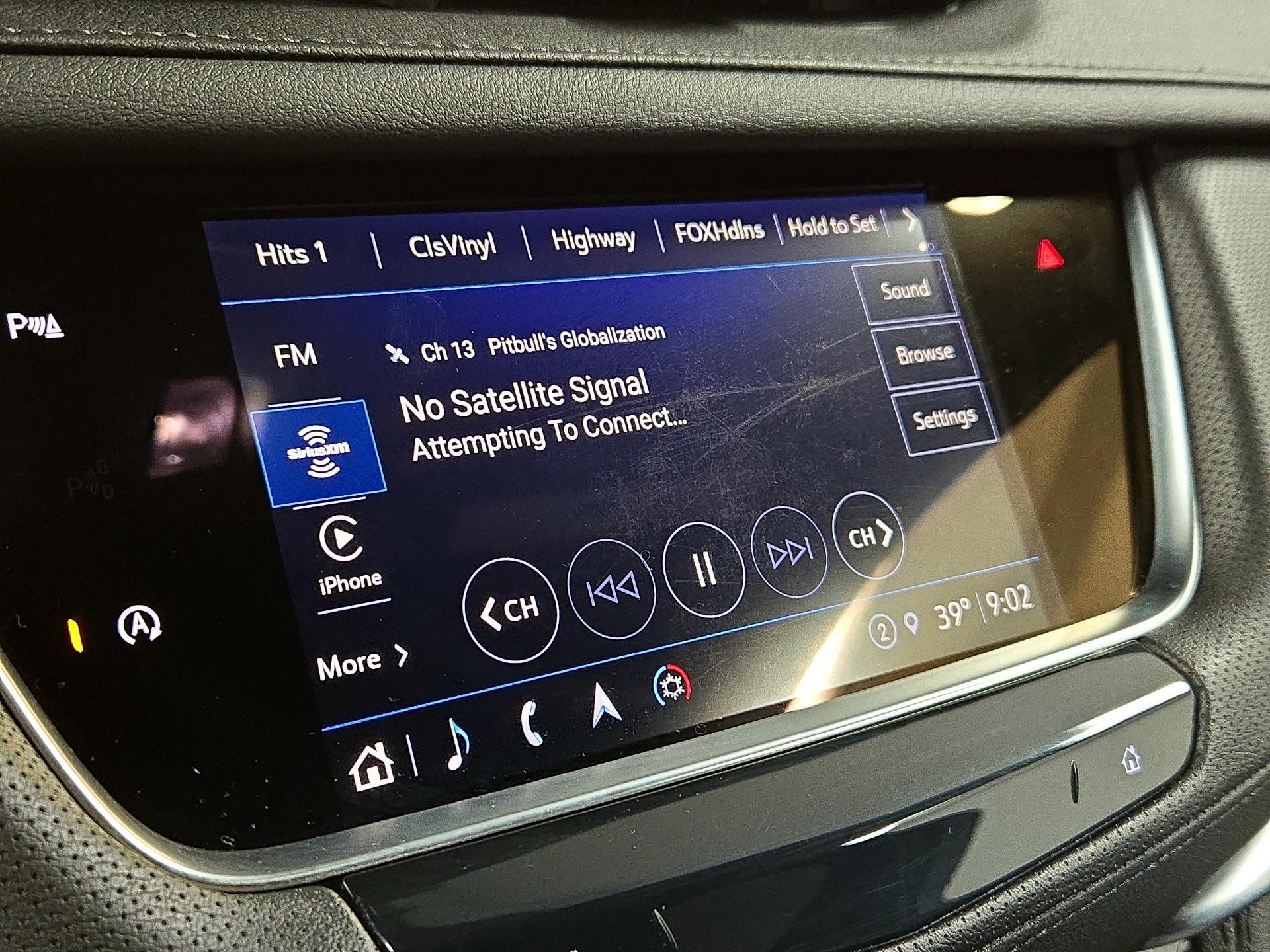 Thumbnail: 2025 Cadillac XT5 - 16