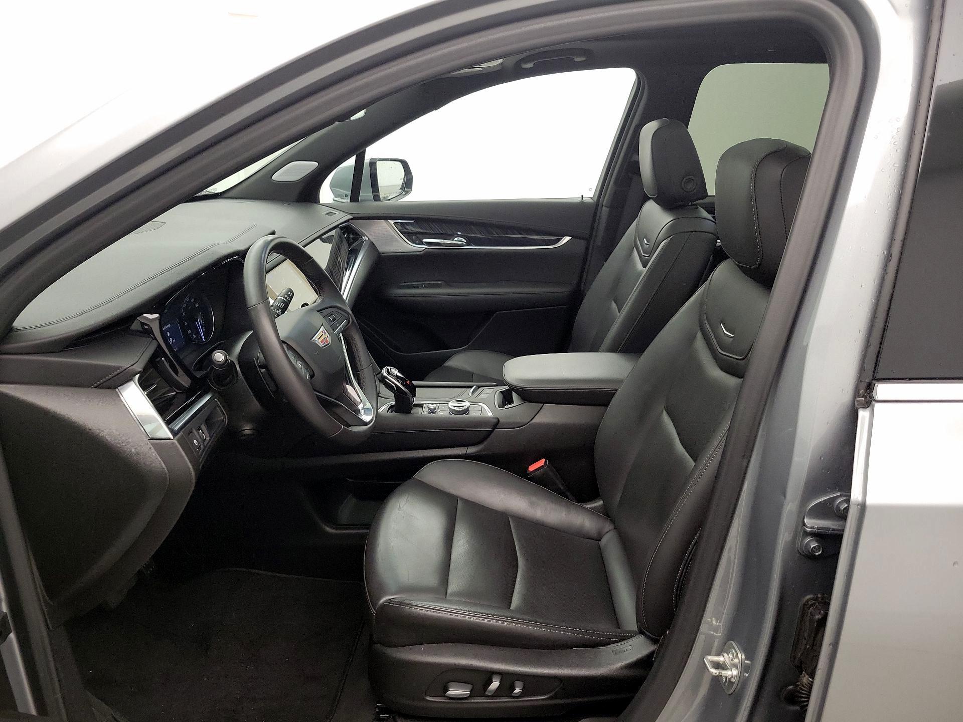 Thumbnail: 2025 Cadillac XT6 - 11