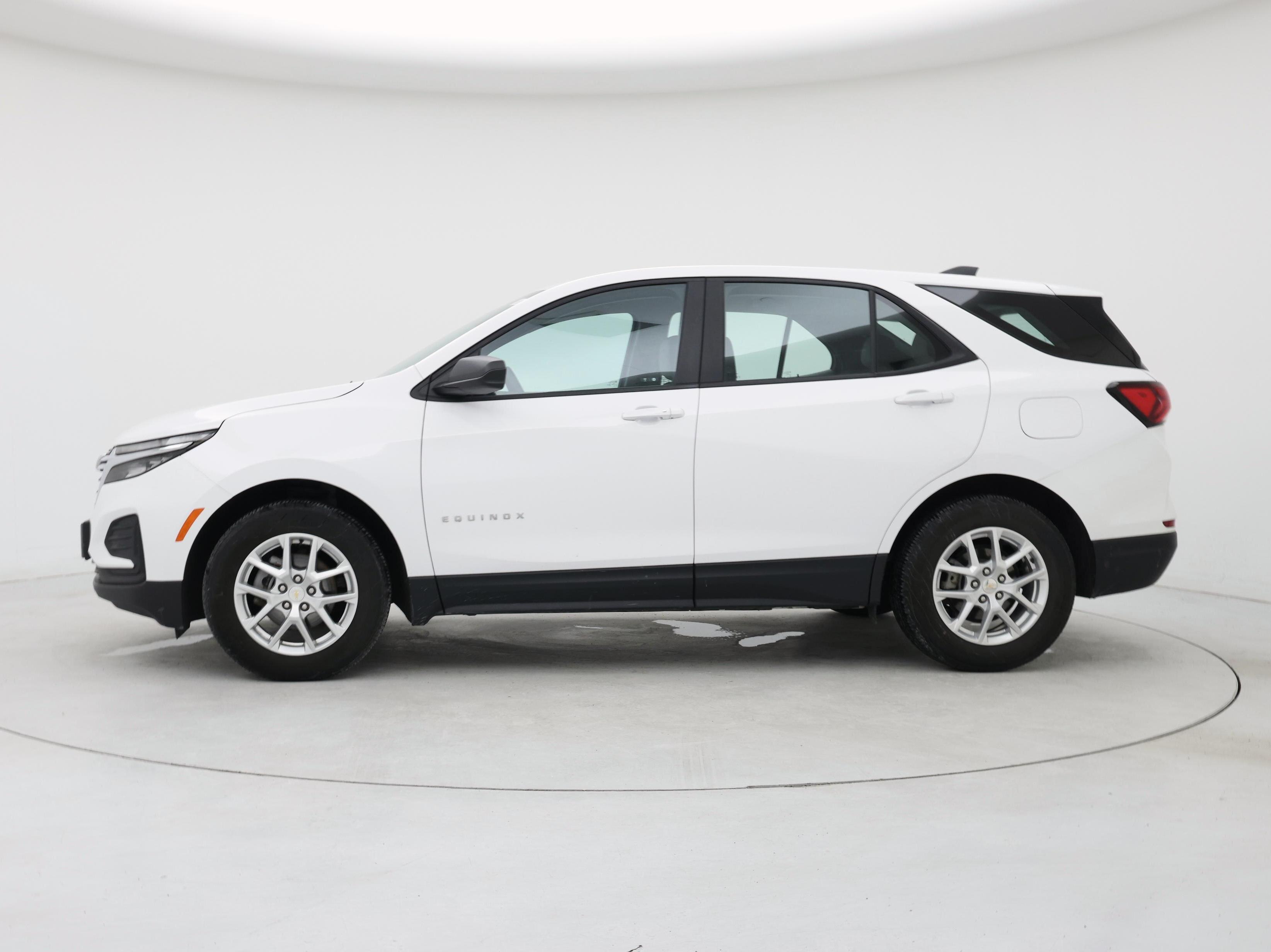 Thumbnail: 2023 Chevrolet Equinox - 3