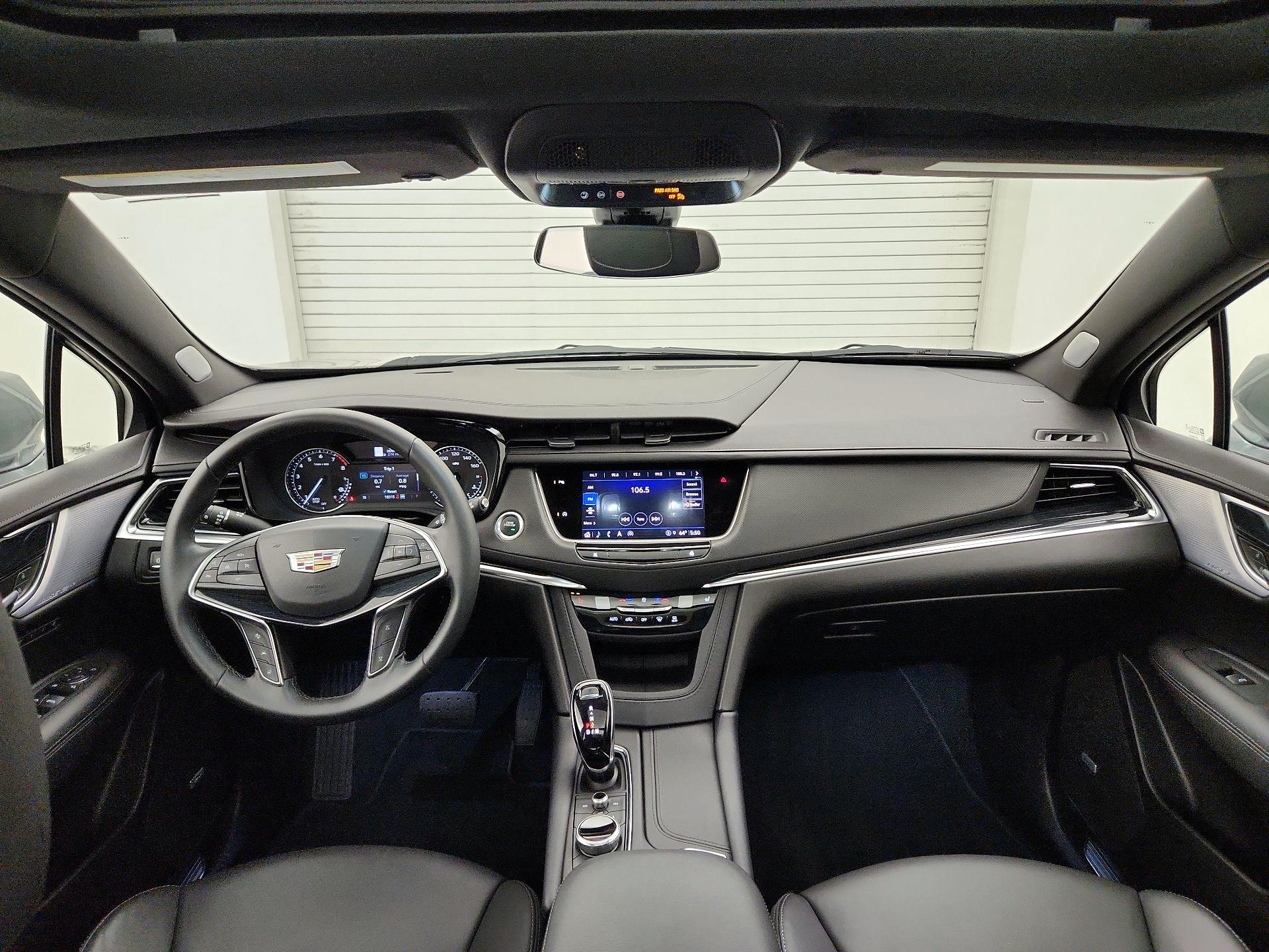 Thumbnail: 2025 Cadillac XT5 - 9