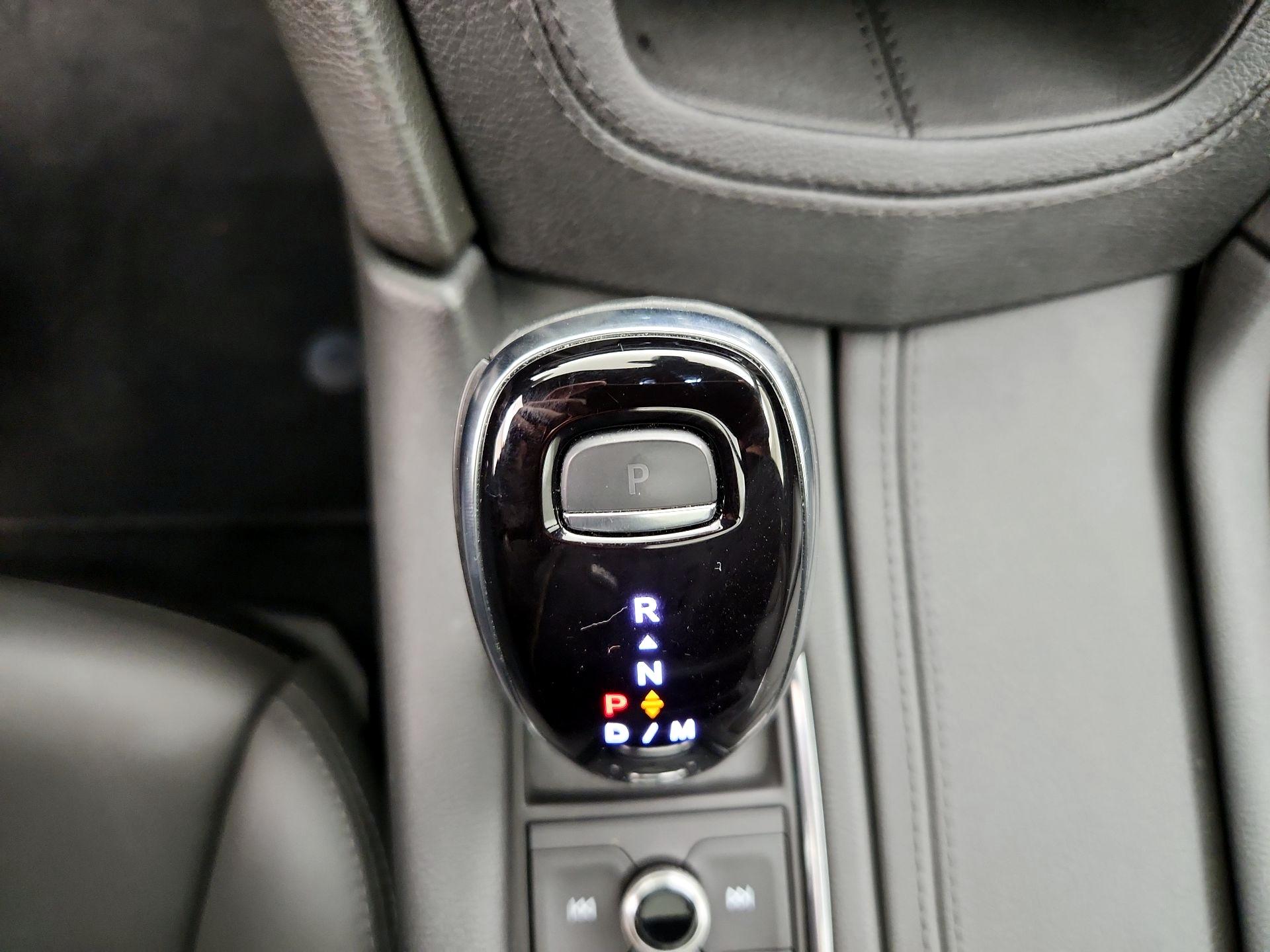 Thumbnail: 2025 Cadillac XT5 - 17