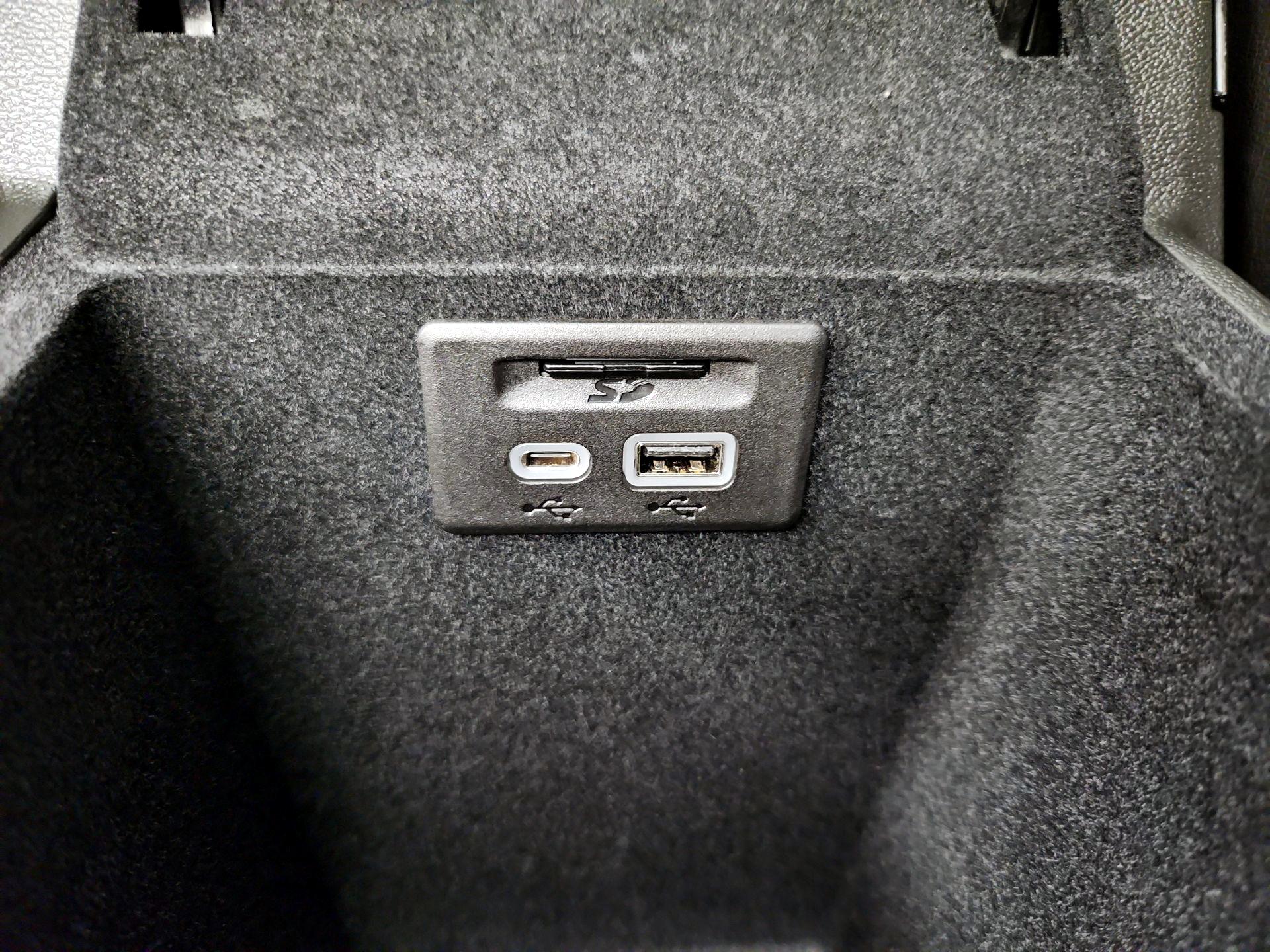 Thumbnail: 2025 Cadillac XT5 - 18