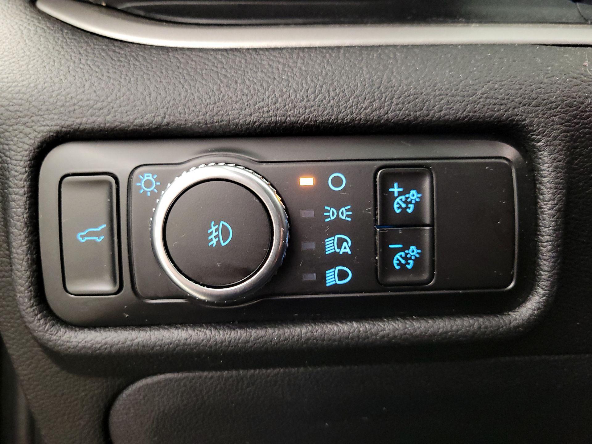 Thumbnail: 2023 Ford Explorer - 13