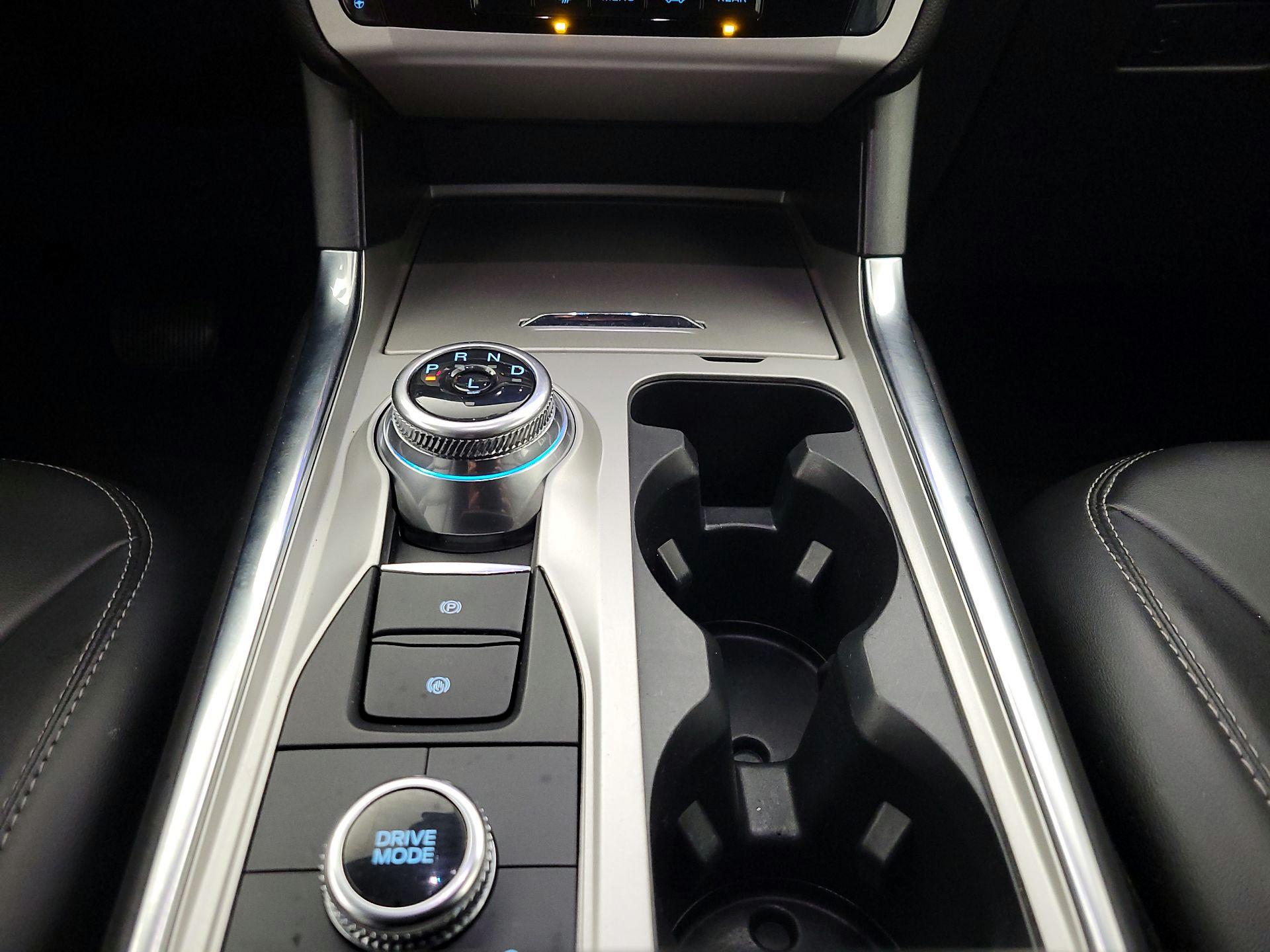 Thumbnail: 2023 Ford Explorer - 17