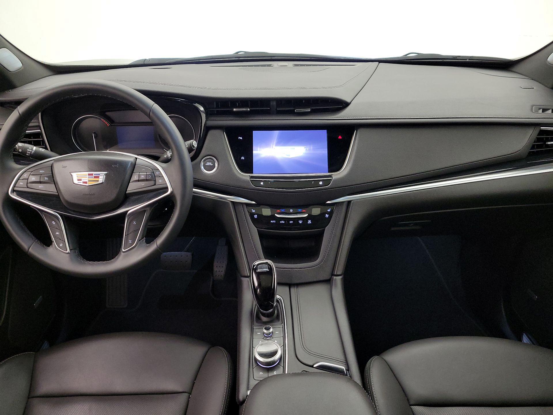 Thumbnail: 2025 Cadillac XT5 - 9