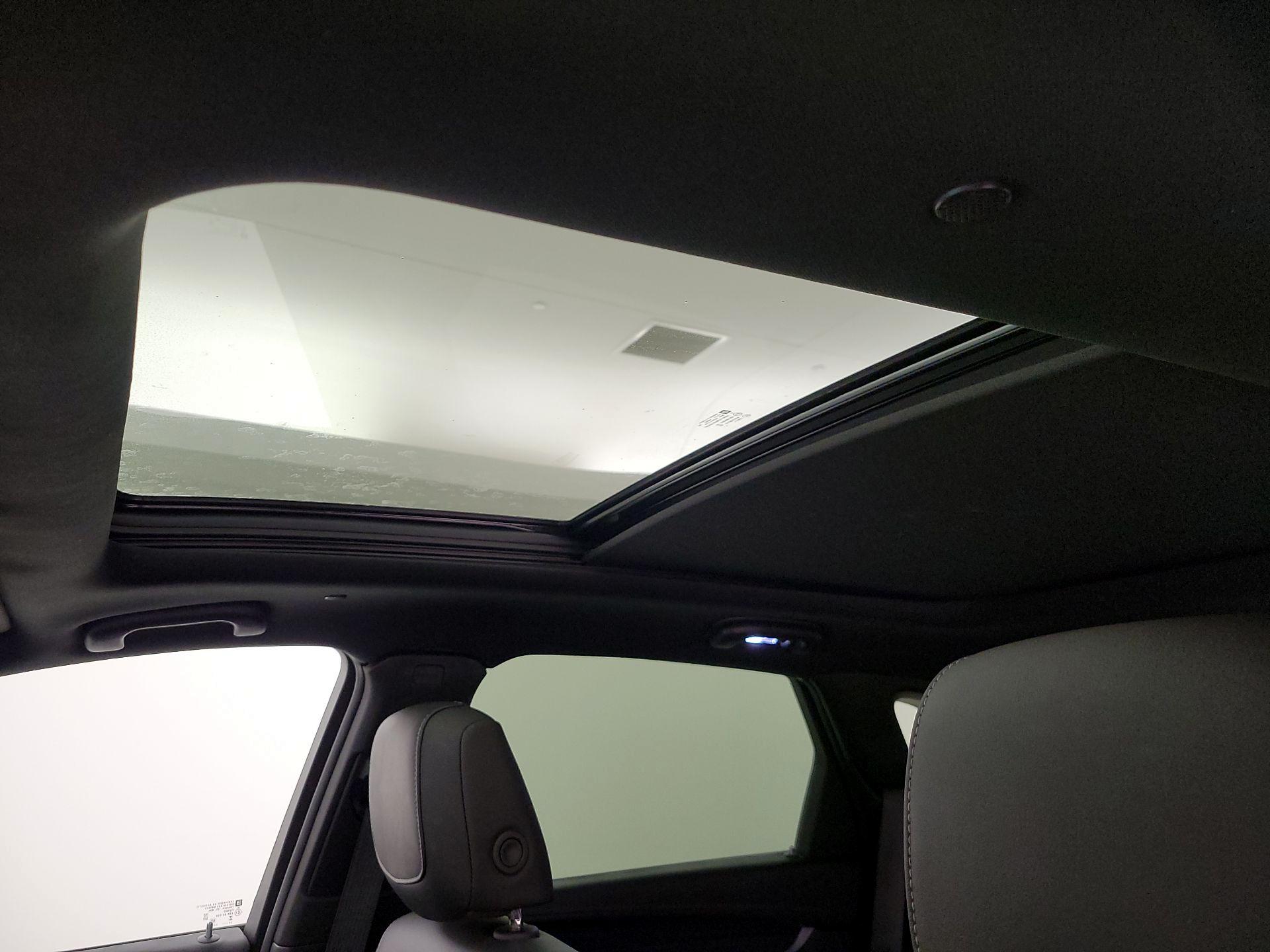 Thumbnail: 2025 Cadillac XT5 - 20