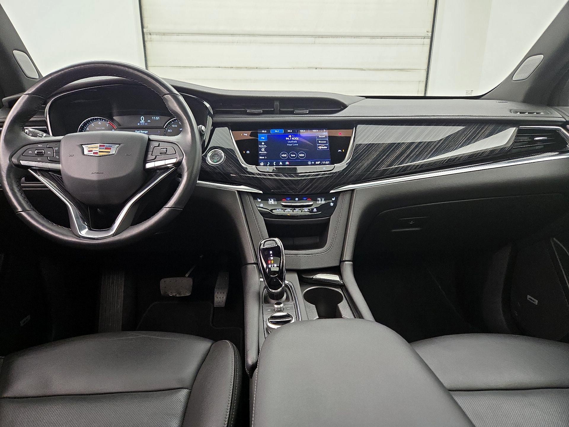 Thumbnail: 2025 Cadillac XT6 - 9