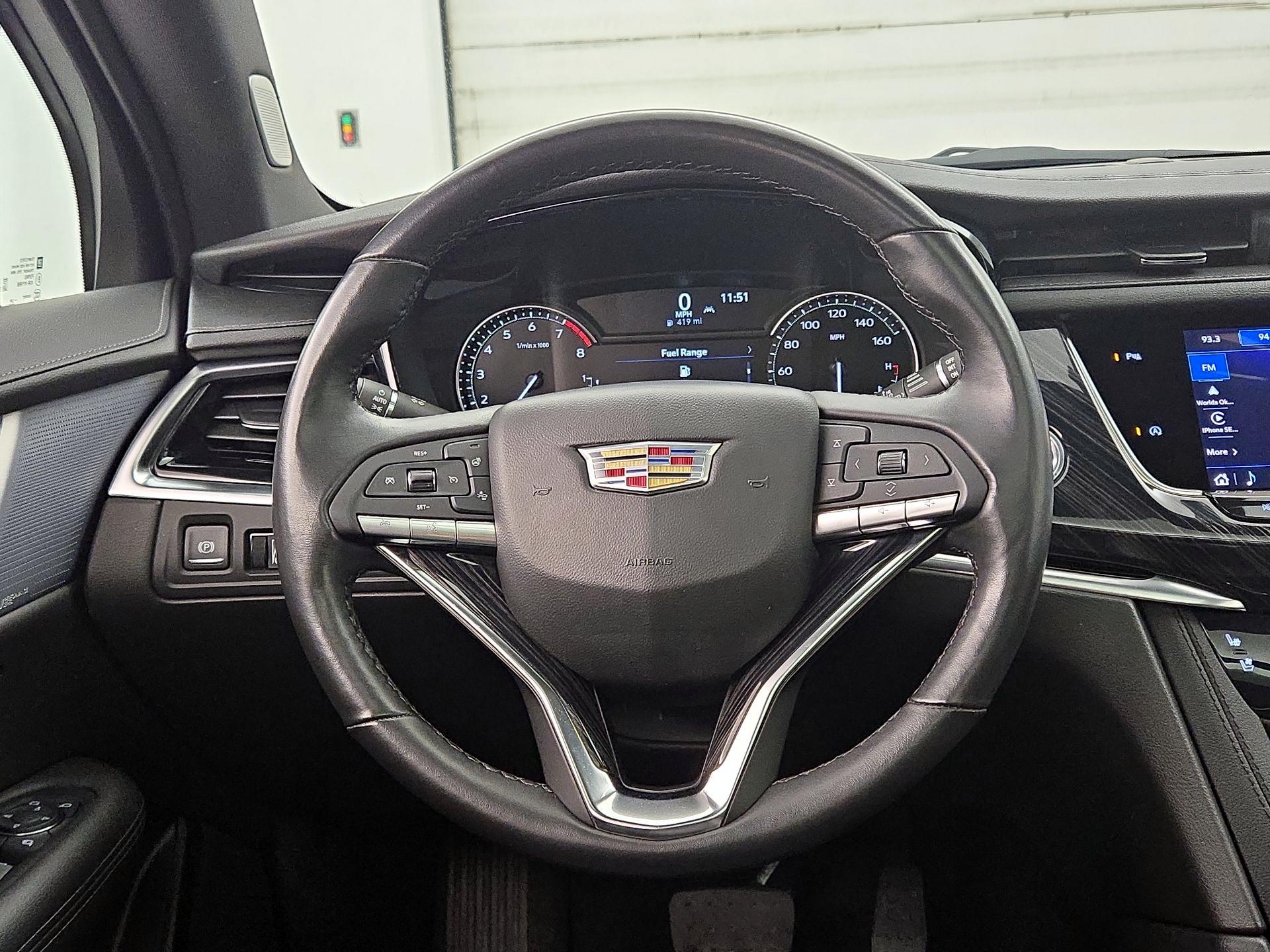 Thumbnail: 2025 Cadillac XT6 - 10