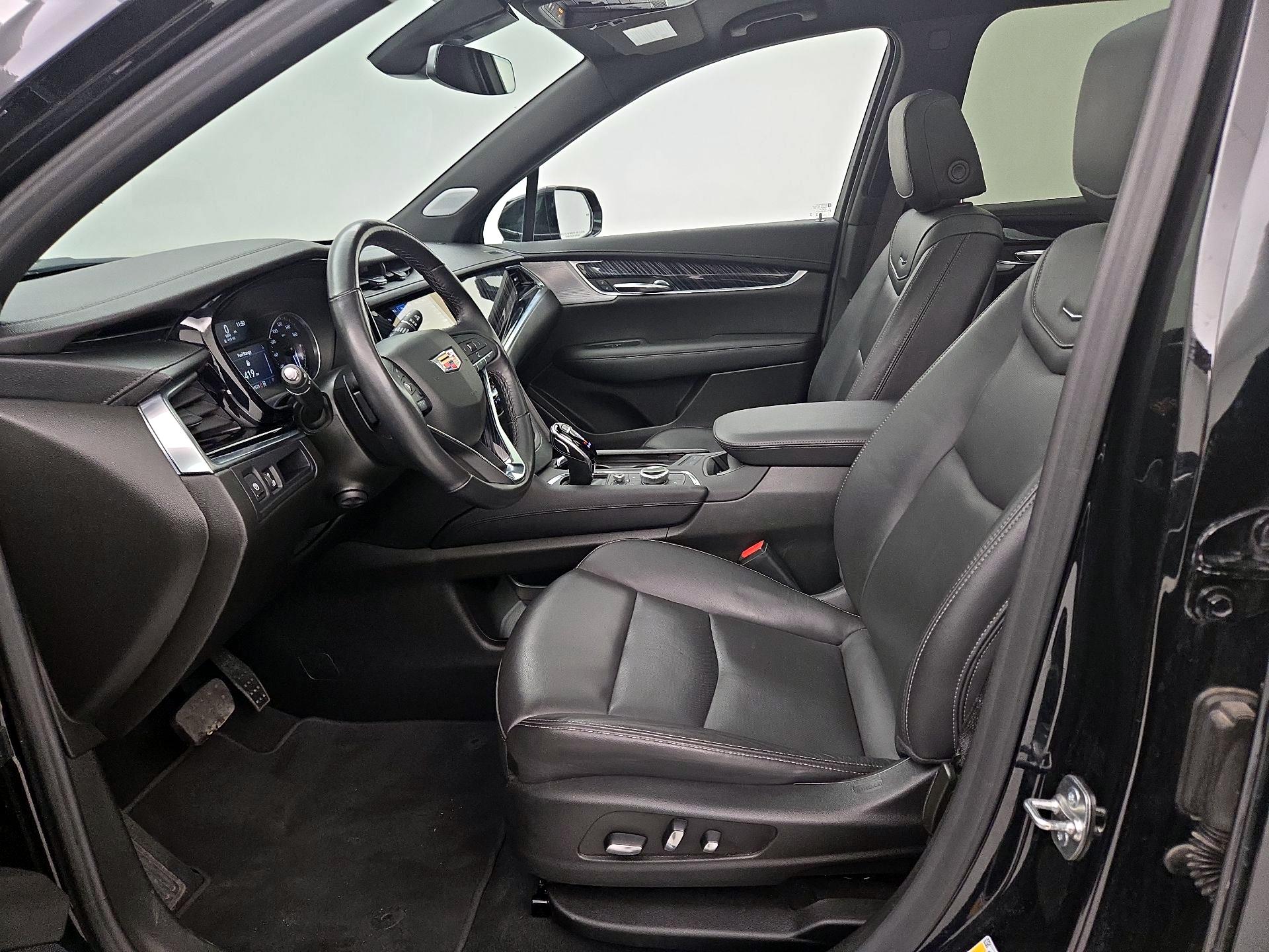 Thumbnail: 2025 Cadillac XT6 - 11