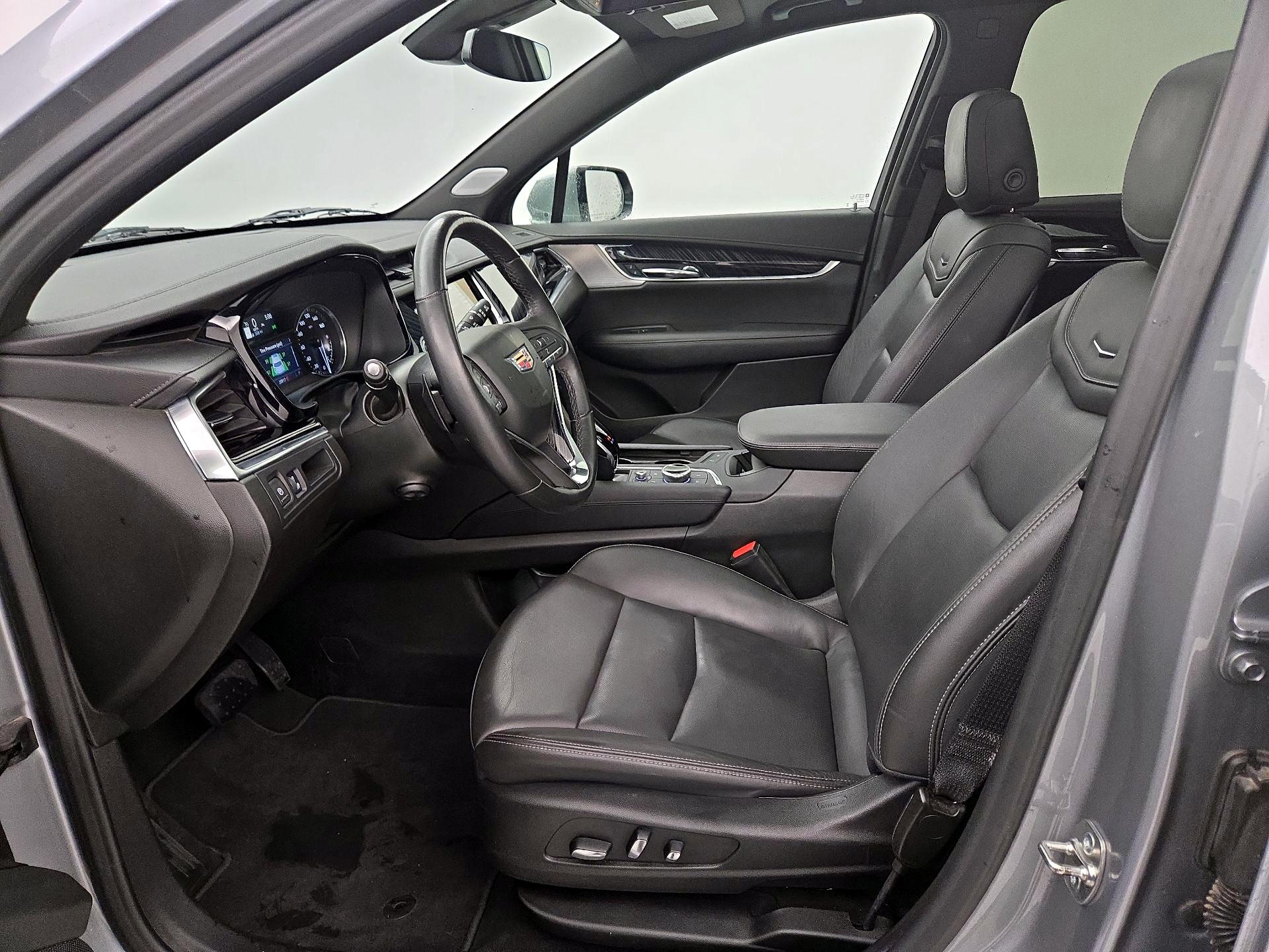 Thumbnail: 2025 Cadillac XT6 - 11