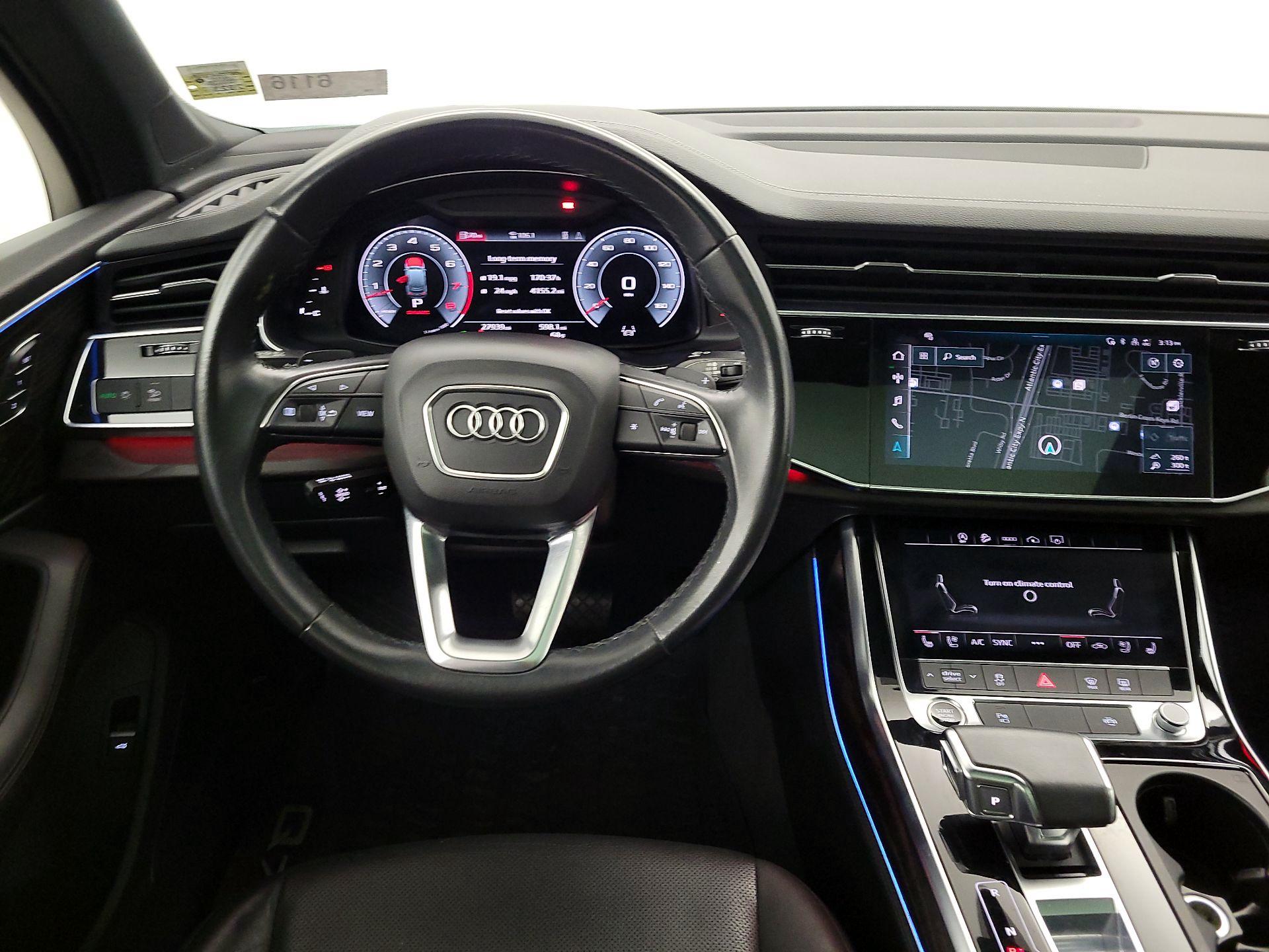 Thumbnail: 2023 Audi Q7 - 10