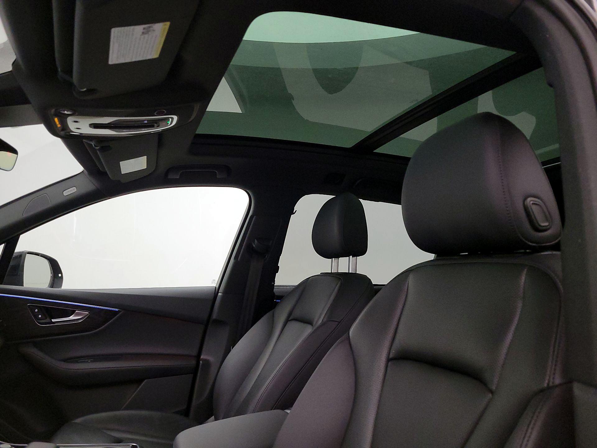 Thumbnail: 2023 Audi Q7 - 20