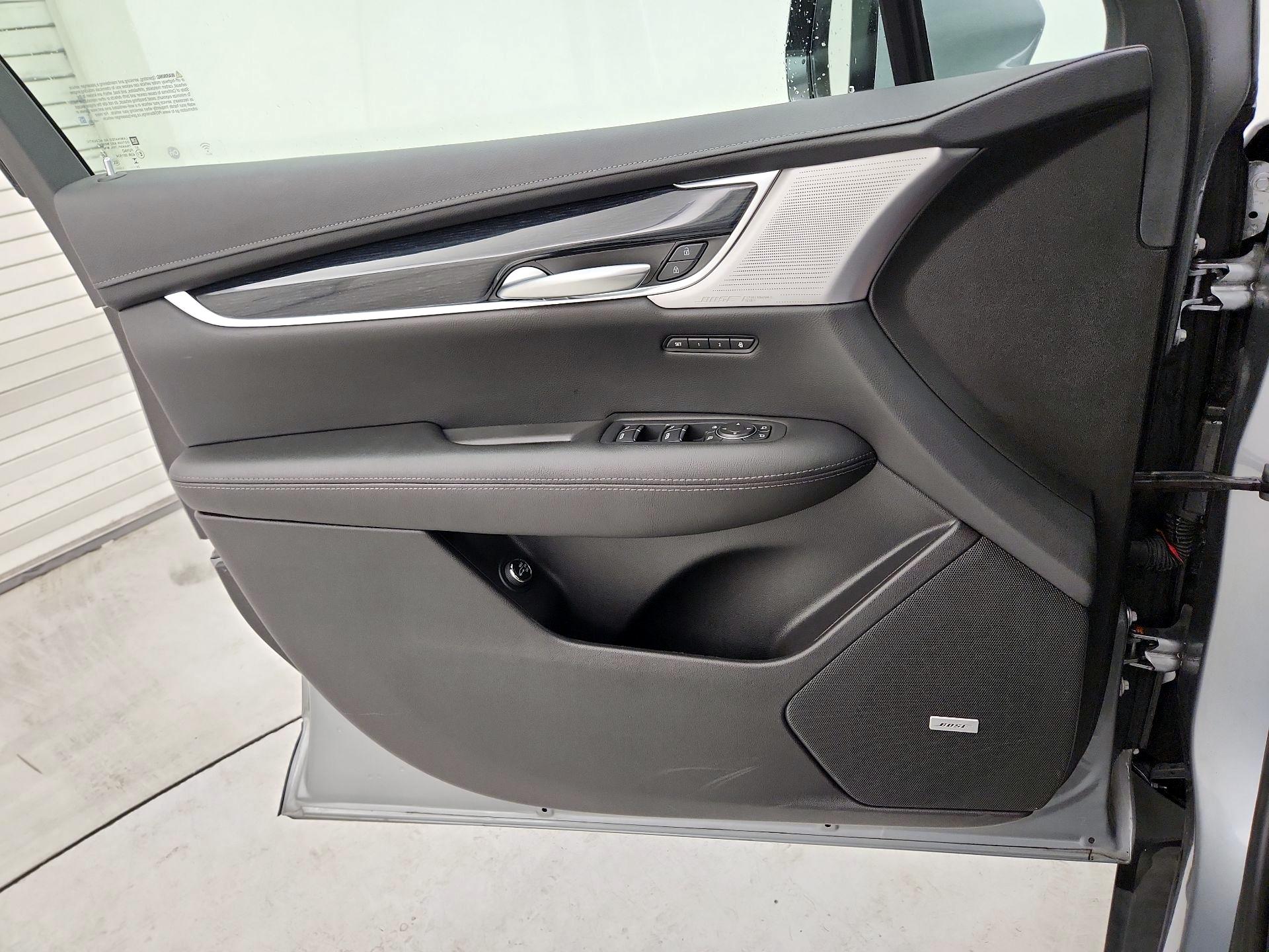 Thumbnail: 2025 Cadillac XT5 - 12