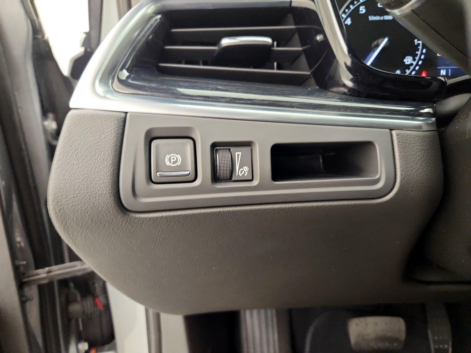 Thumbnail: 2025 Cadillac XT5 - 13