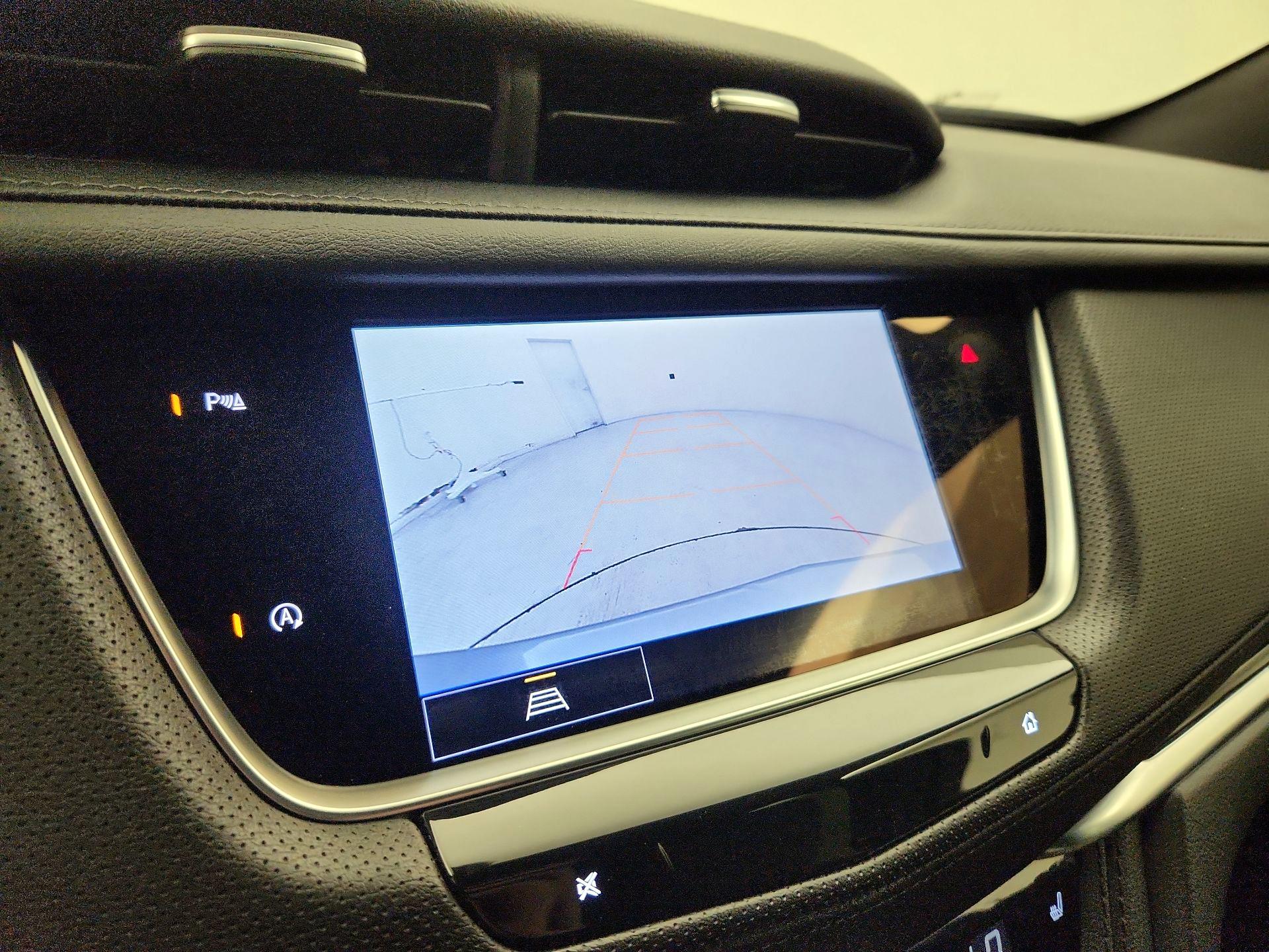 Thumbnail: 2025 Cadillac XT5 - 14