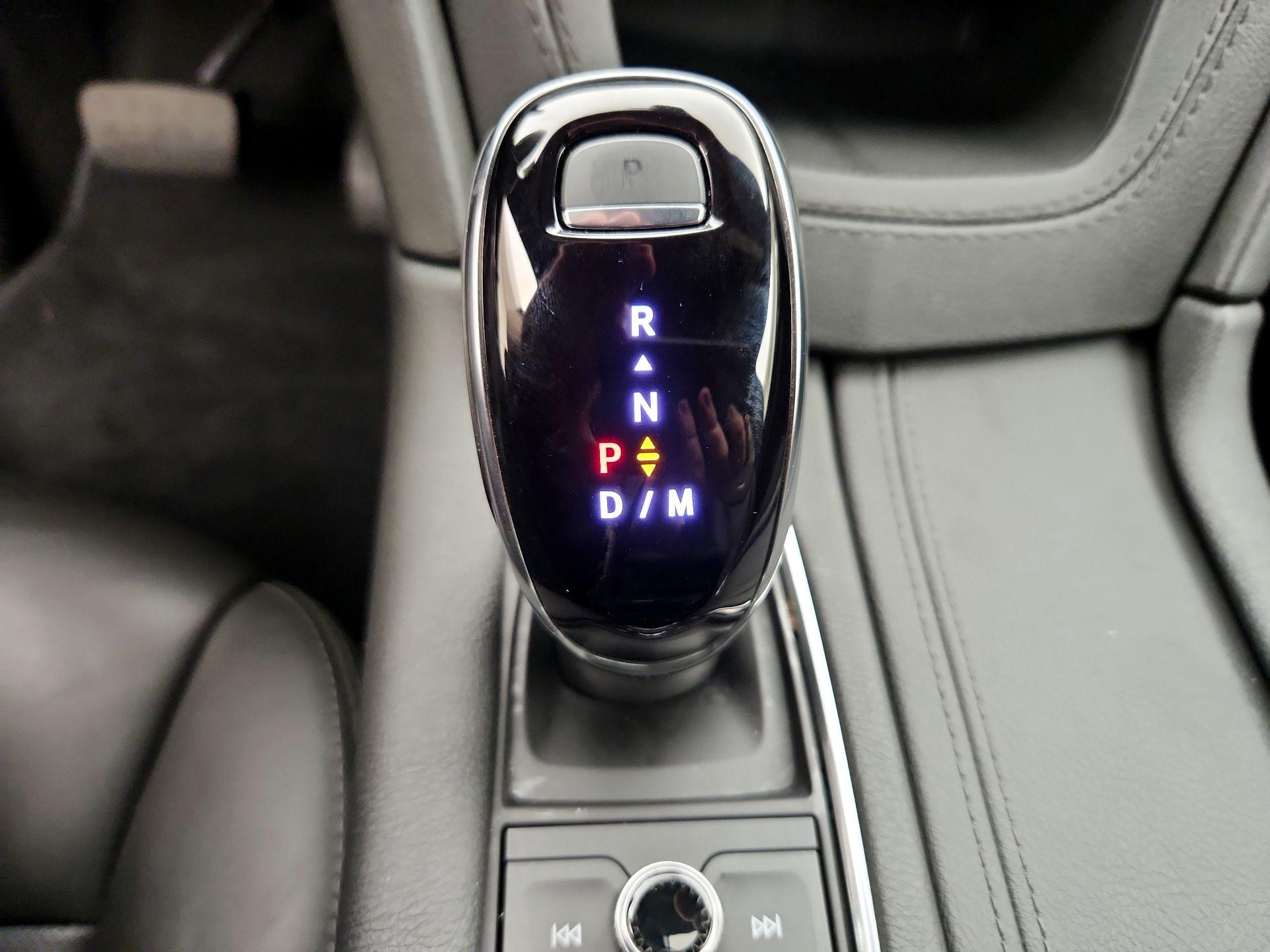 Thumbnail: 2025 Cadillac XT5 - 17