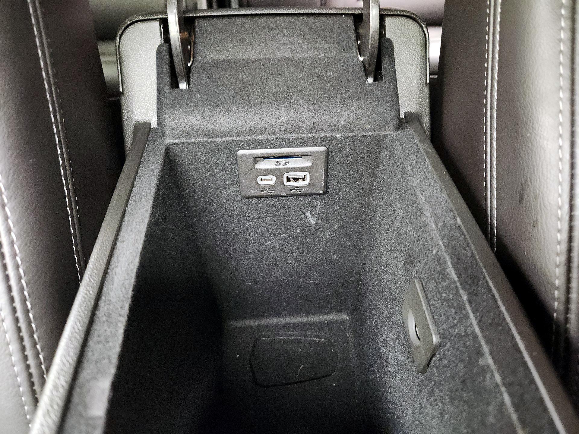 Thumbnail: 2025 Cadillac XT5 - 18