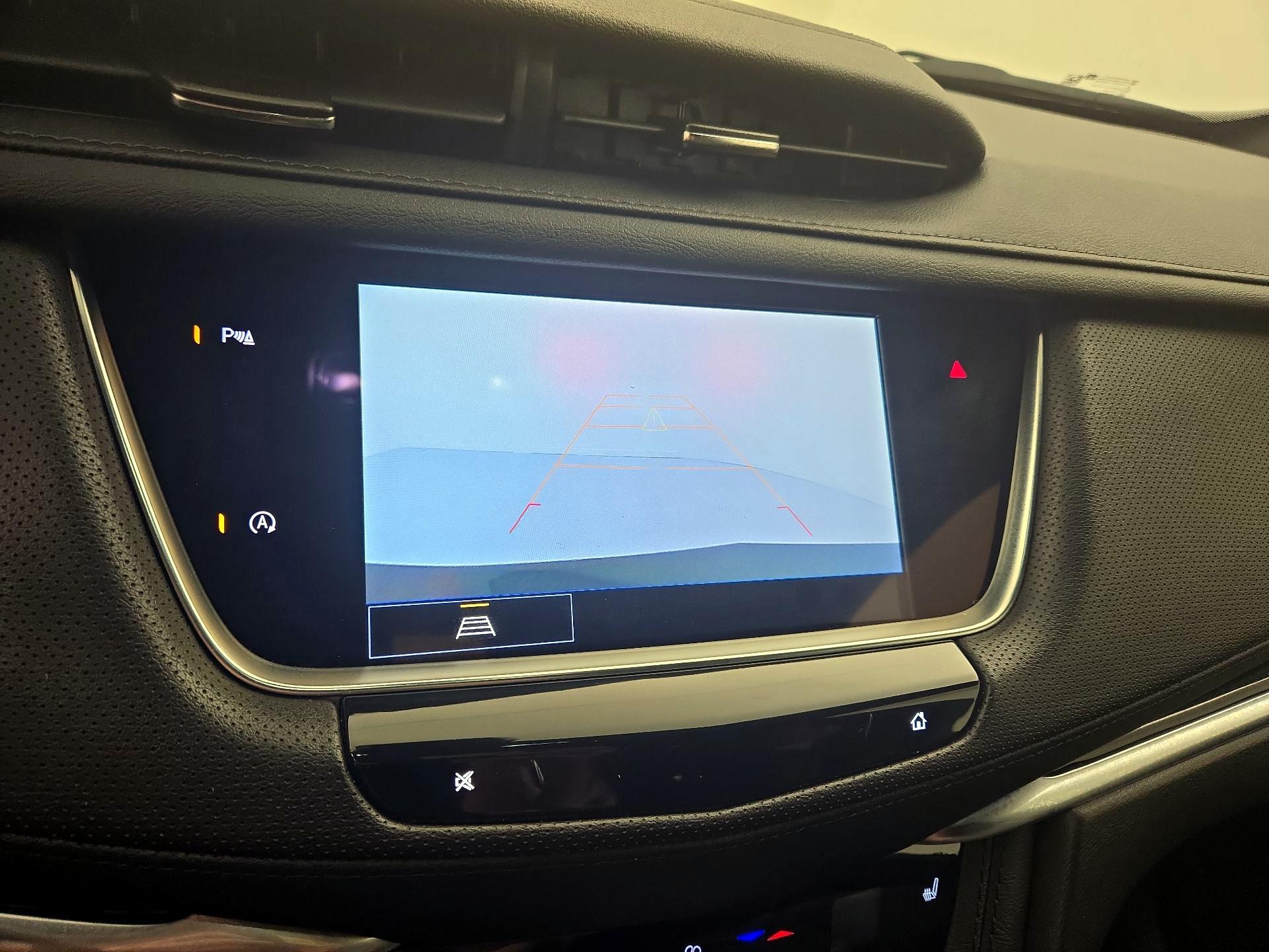 Thumbnail: 2025 Cadillac XT5 - 15