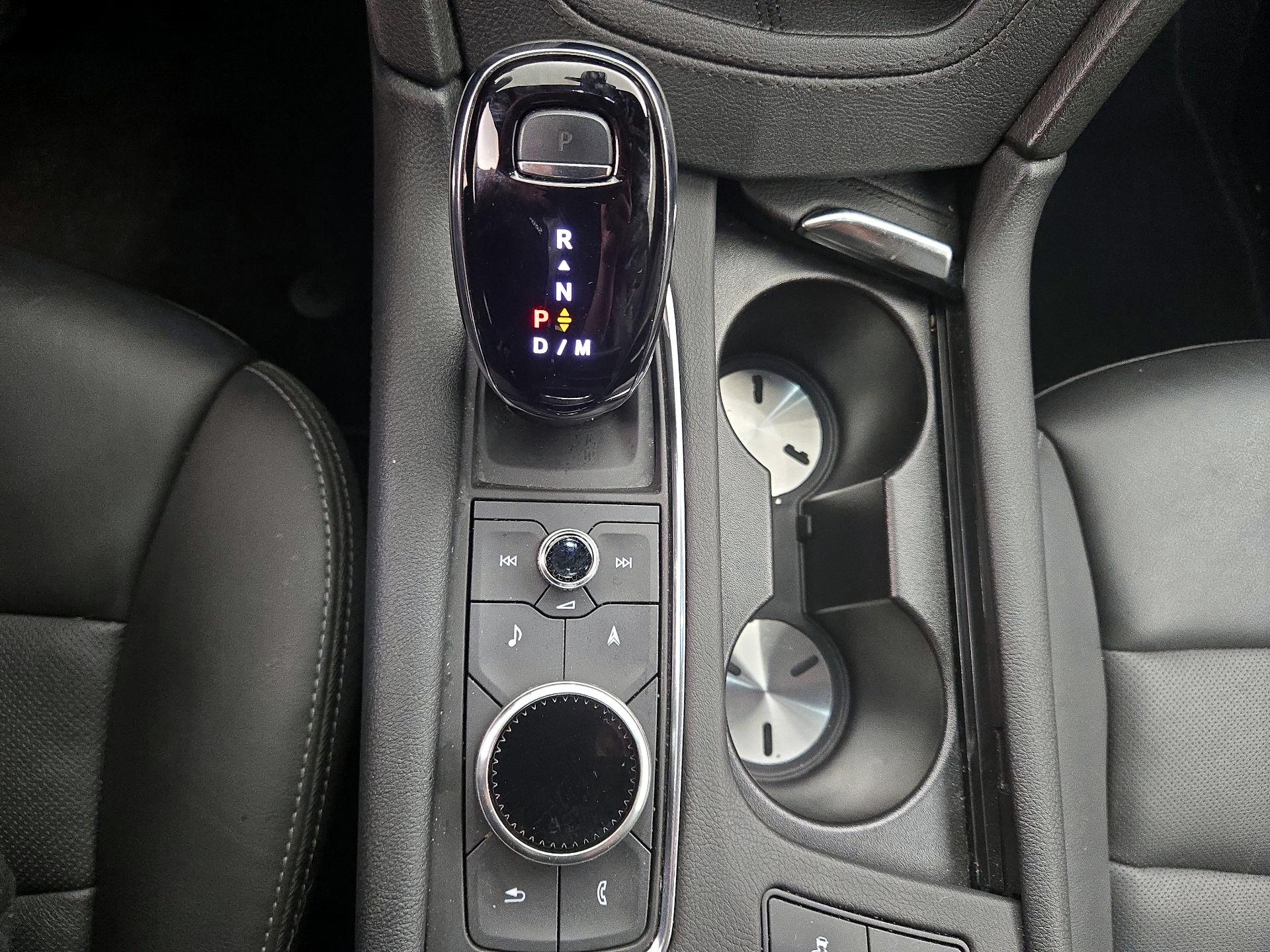 Thumbnail: 2025 Cadillac XT5 - 18