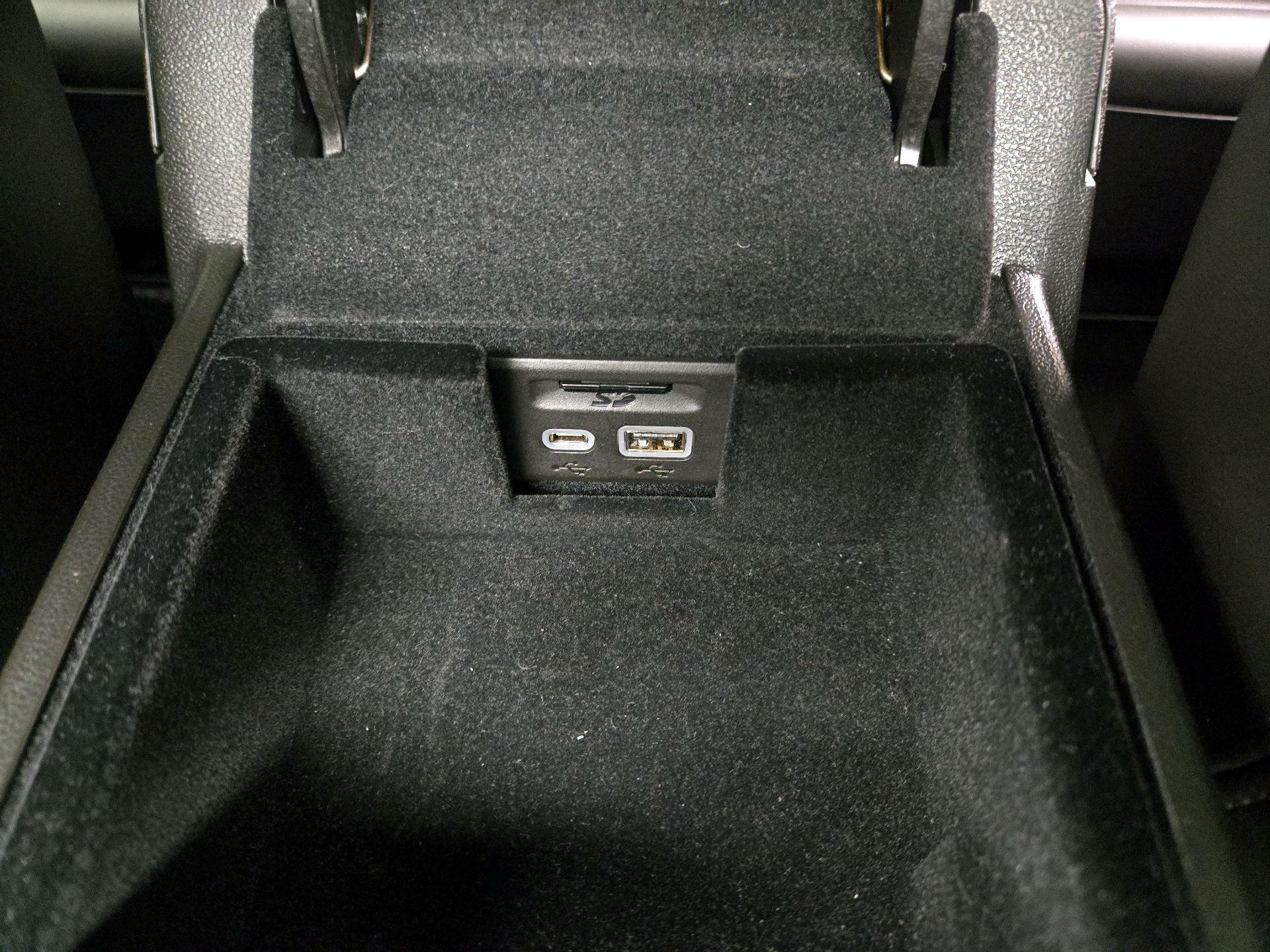 Thumbnail: 2025 Cadillac XT5 - 19