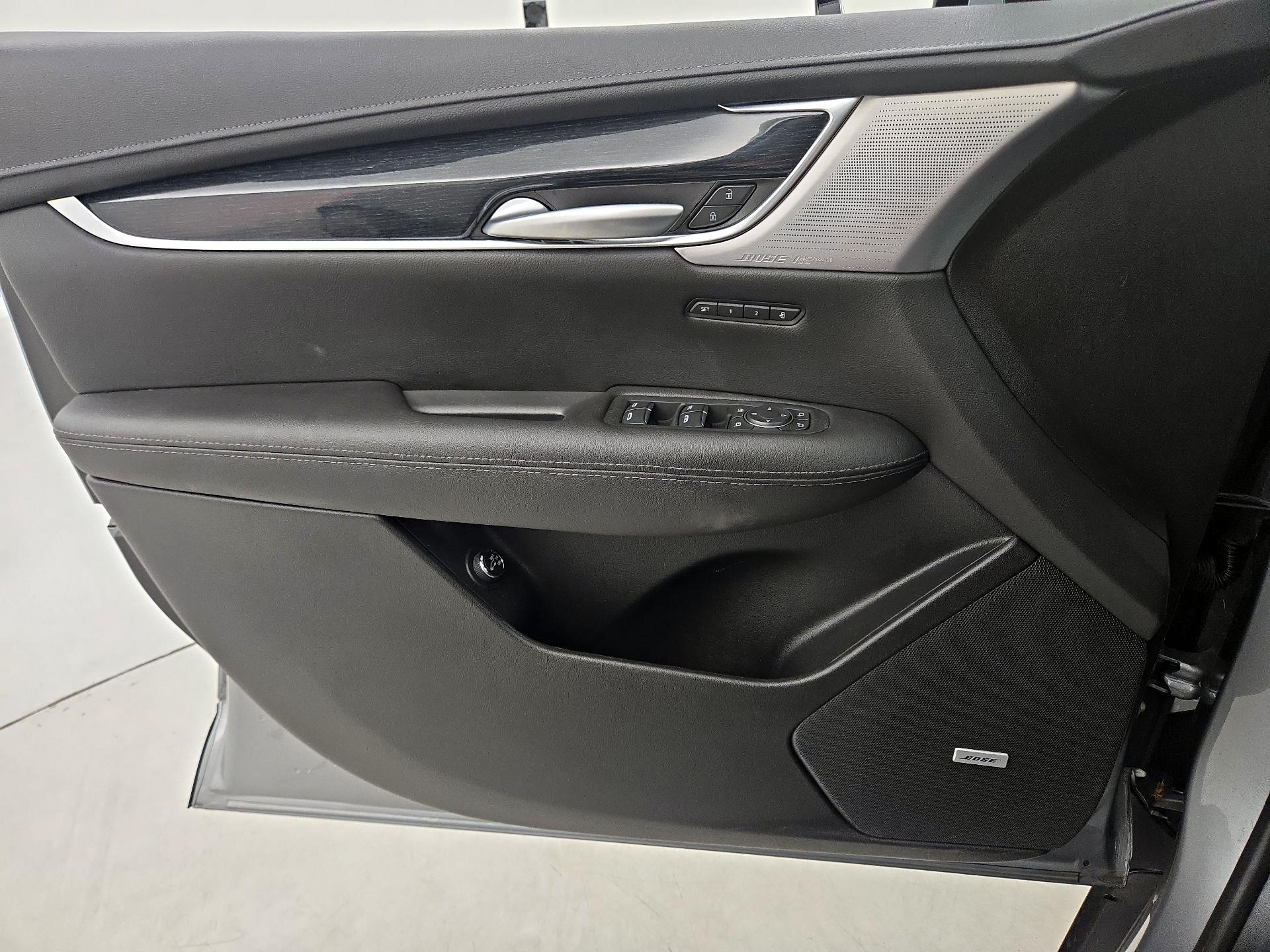 Thumbnail: 2025 Cadillac XT5 - 12