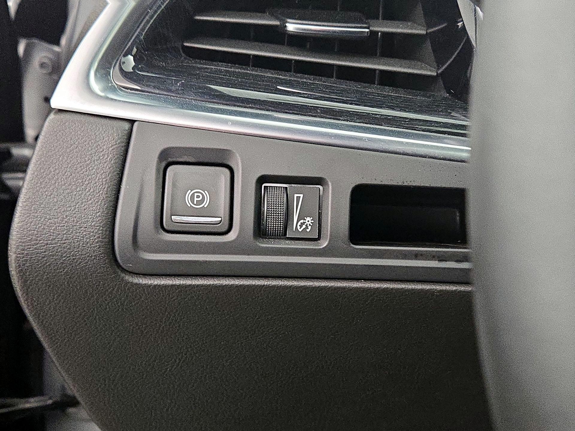 Thumbnail: 2025 Cadillac XT5 - 13