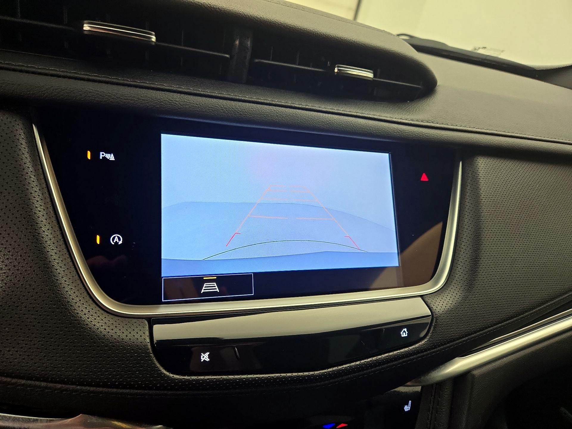 Thumbnail: 2025 Cadillac XT5 - 15