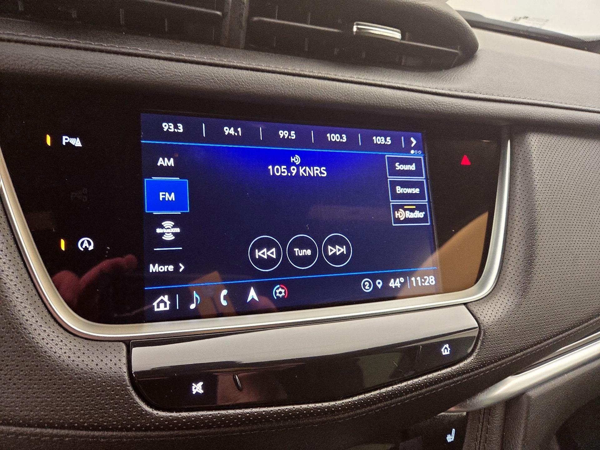 Thumbnail: 2025 Cadillac XT5 - 16