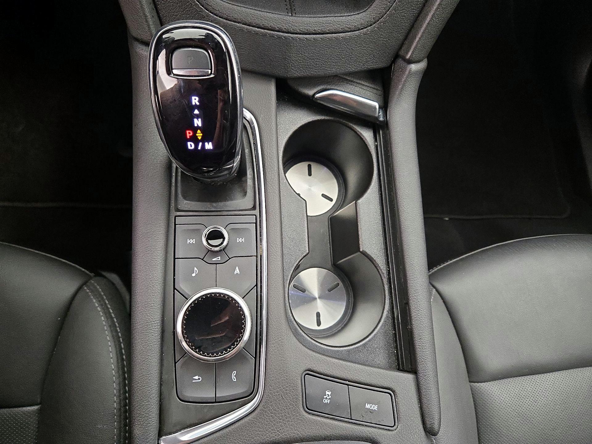 Thumbnail: 2025 Cadillac XT5 - 18