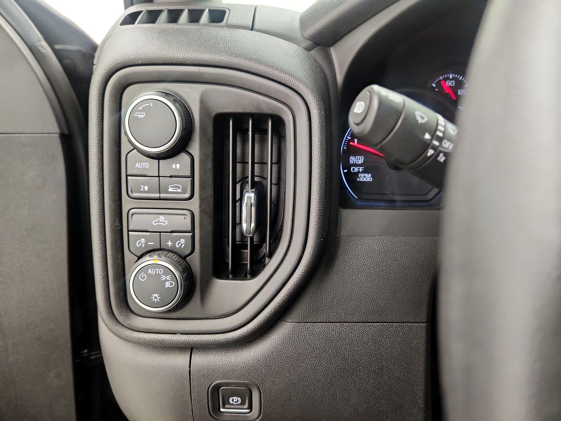 Thumbnail: 2023 Chevrolet Silverado 1500 - 13