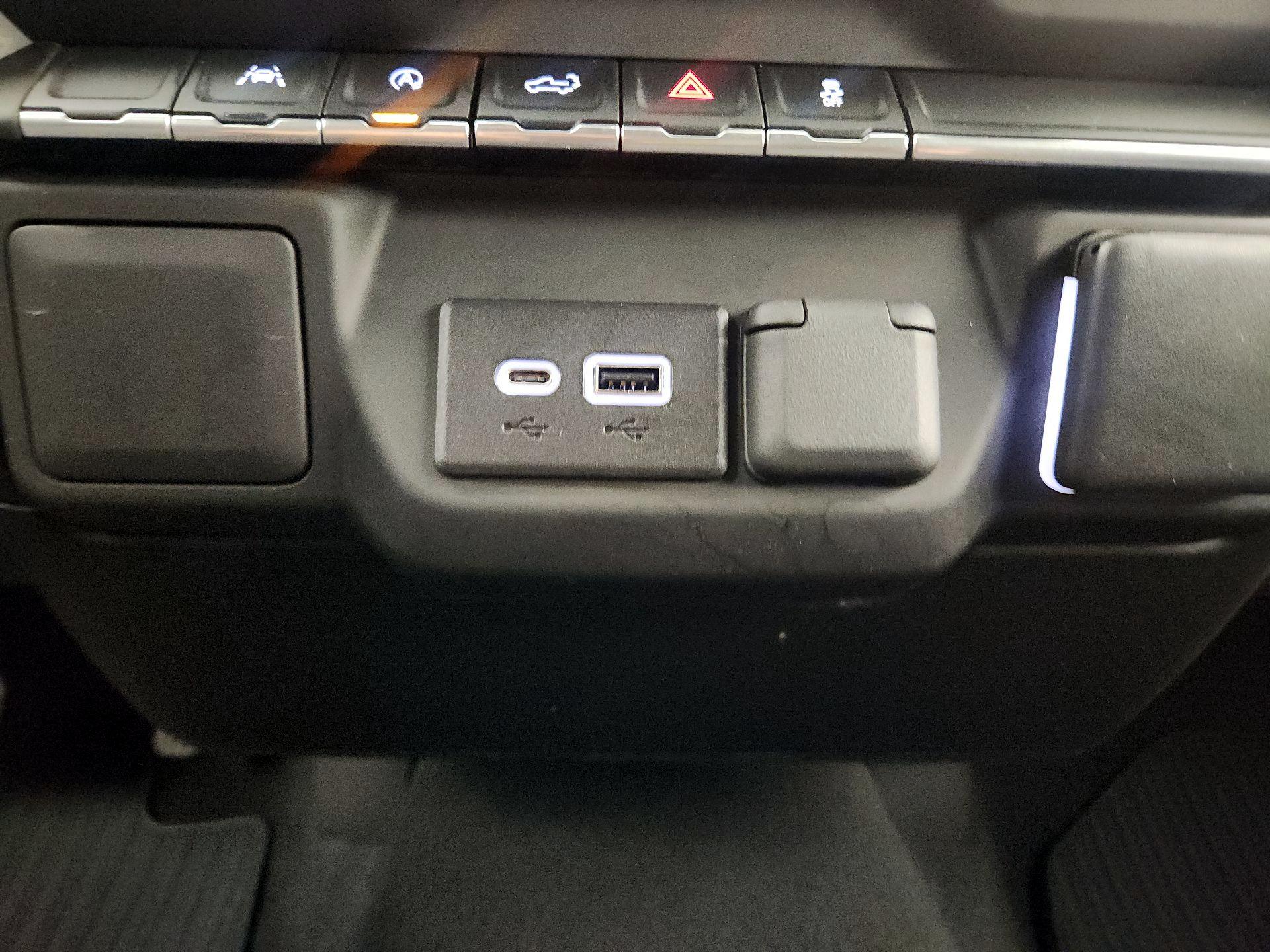 Thumbnail: 2023 Chevrolet Silverado 1500 - 18