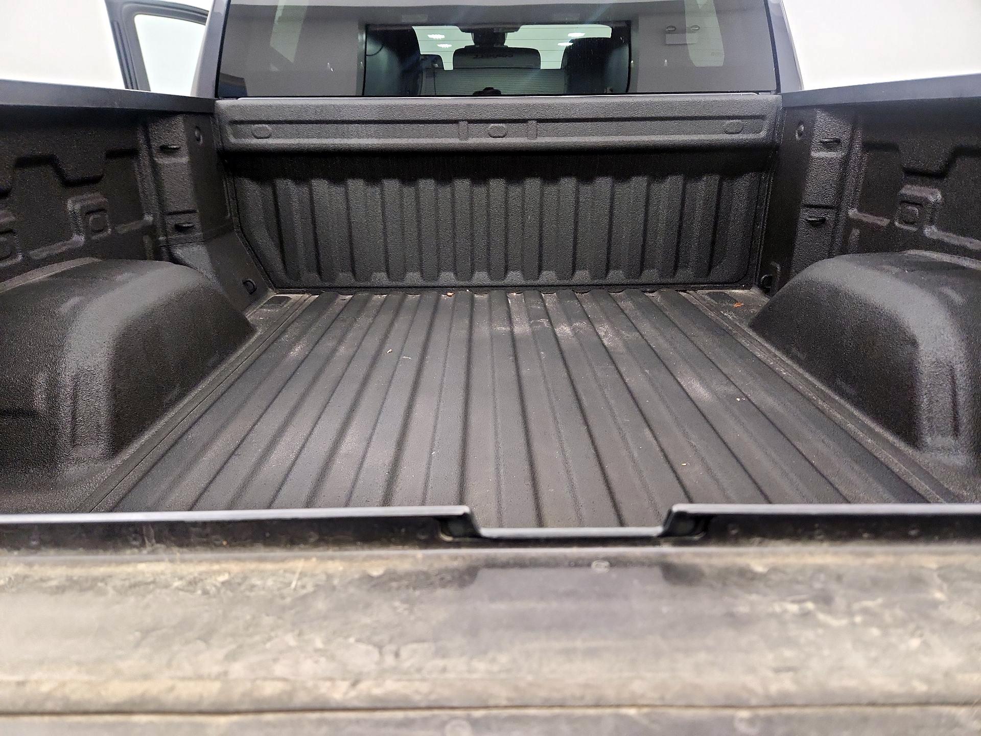 Thumbnail: 2023 Chevrolet Silverado 1500 - 20