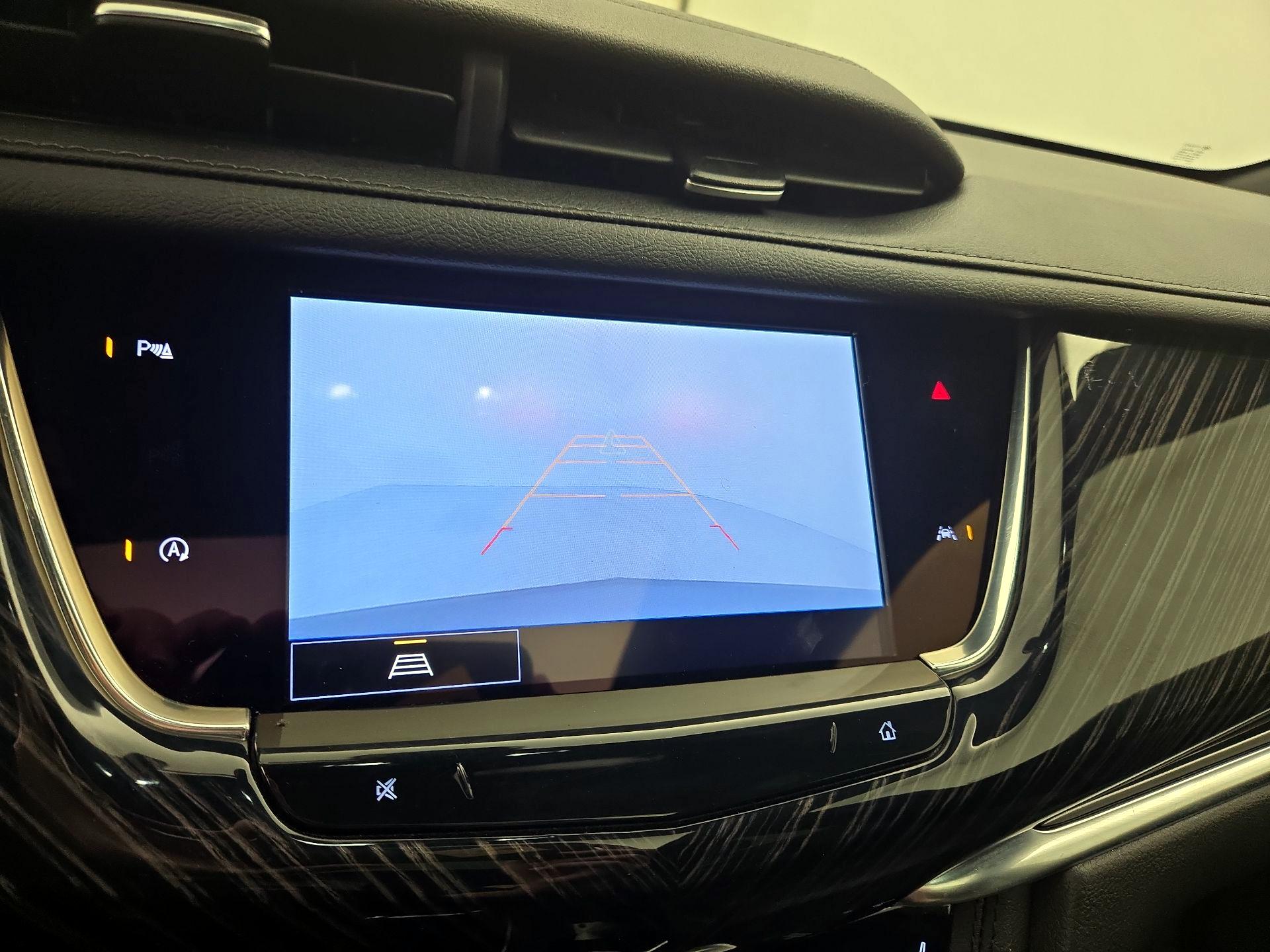 Thumbnail: 2025 Cadillac XT6 - 15