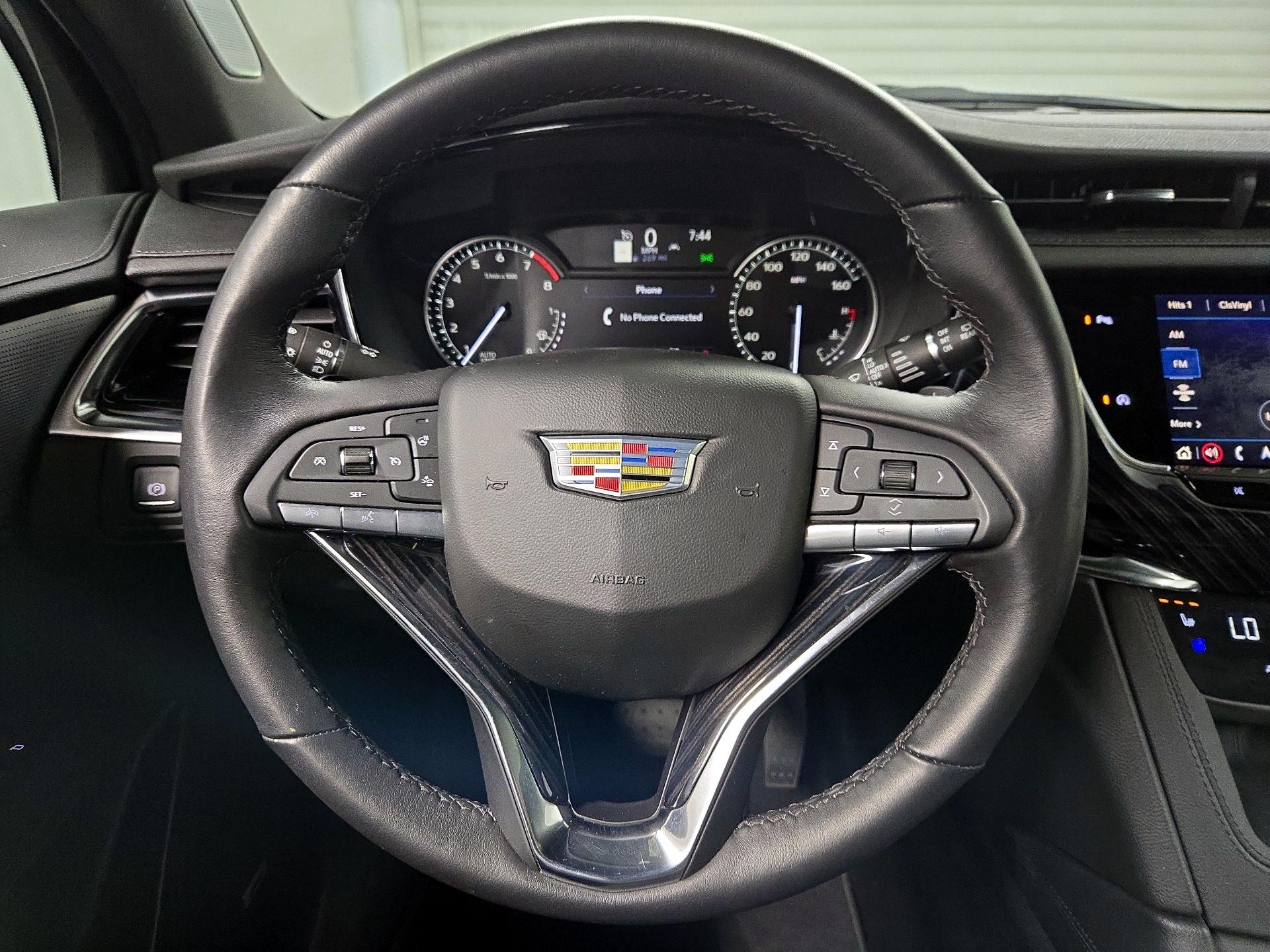 Thumbnail: 2025 Cadillac XT6 - 10