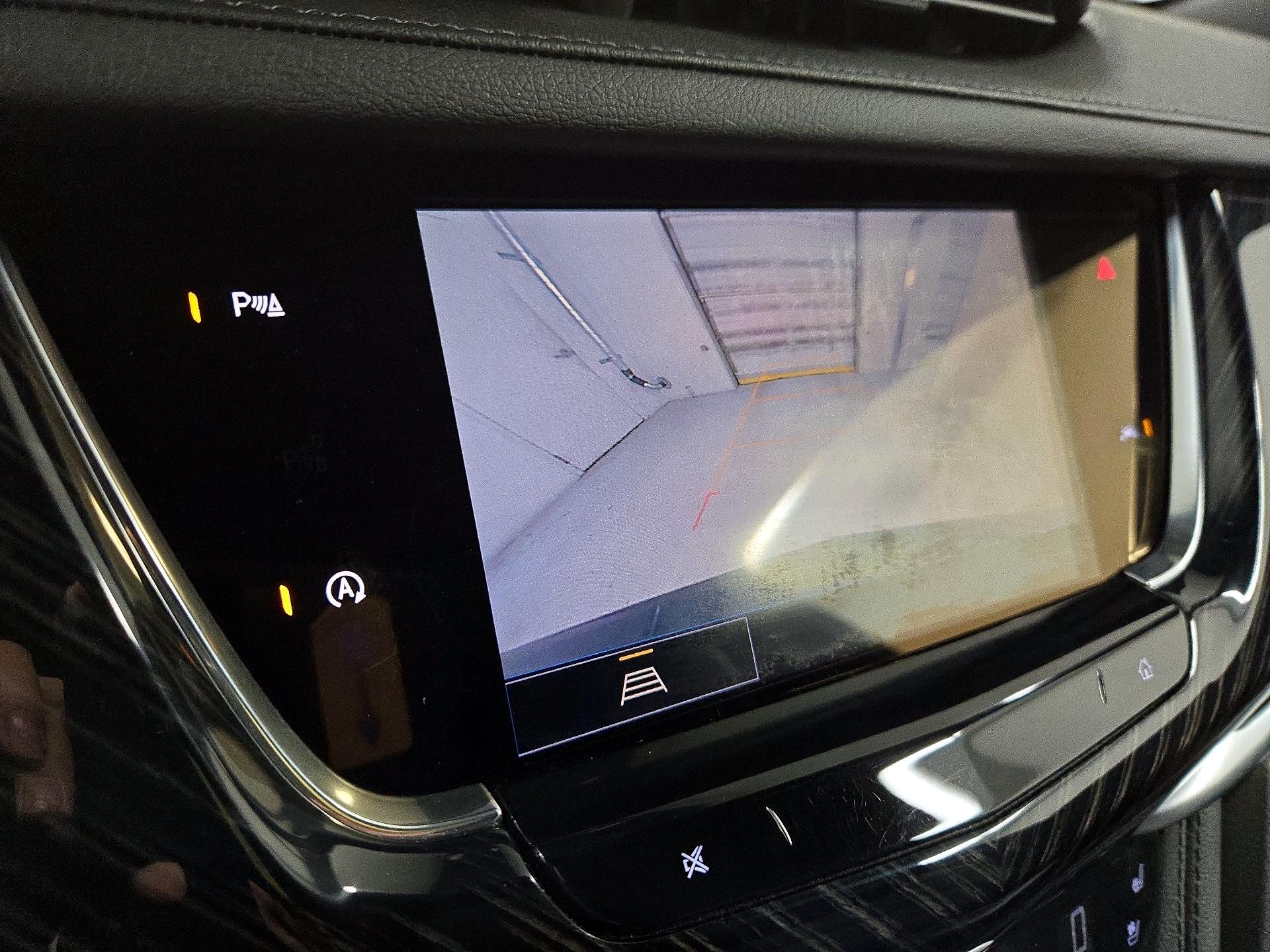 Thumbnail: 2025 Cadillac XT6 - 15