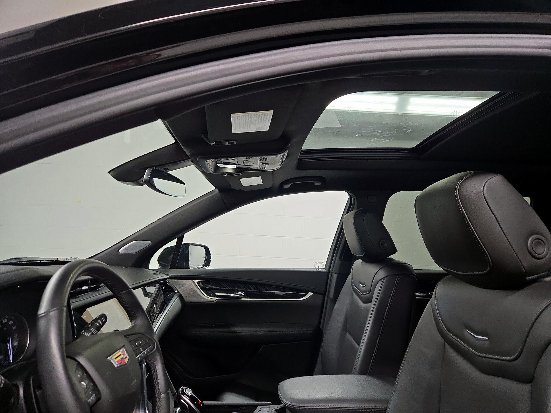 Thumbnail: 2025 Cadillac XT6 - 20