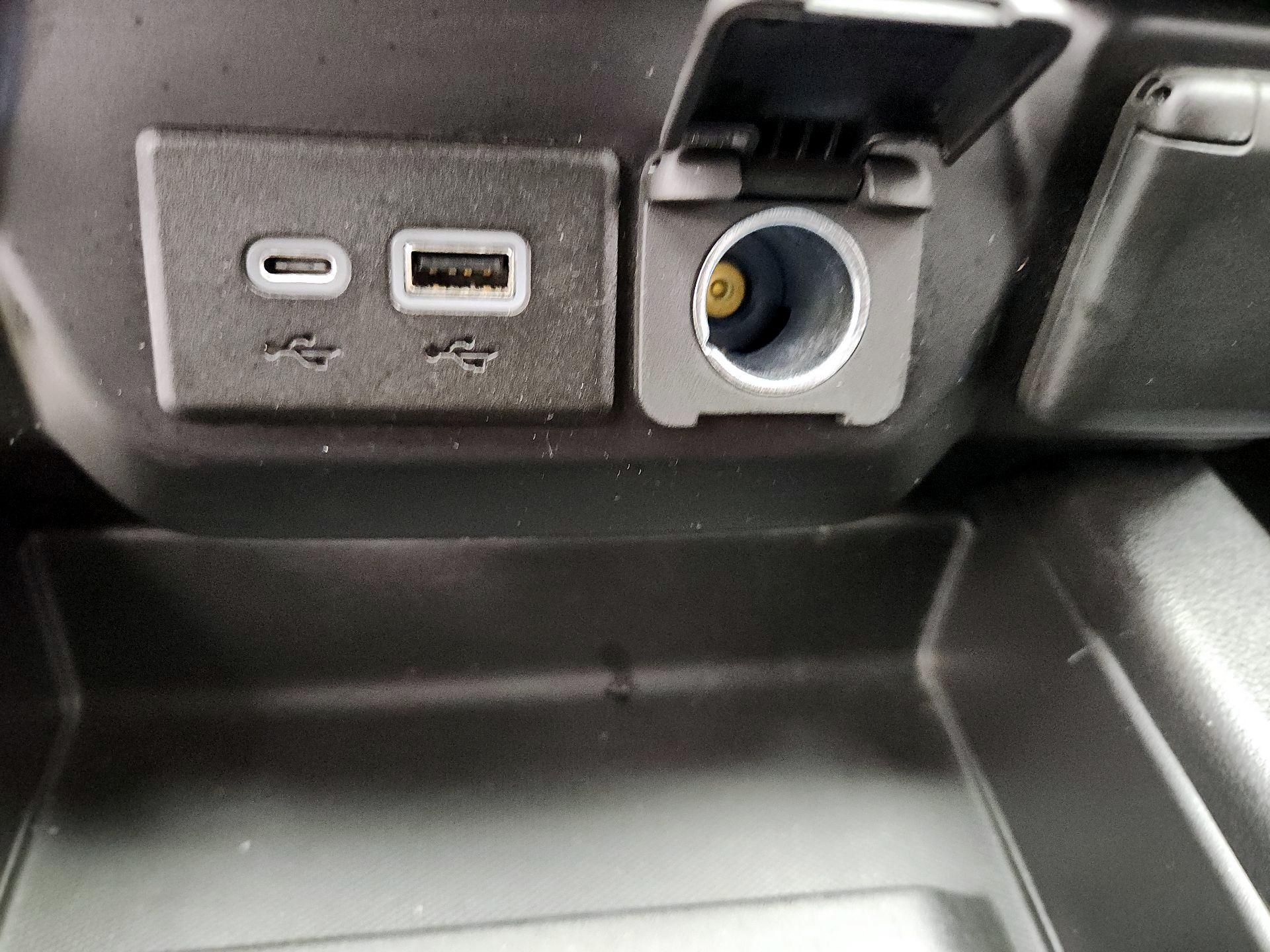 Thumbnail: 2019 Chevrolet Silverado 1500 - 18