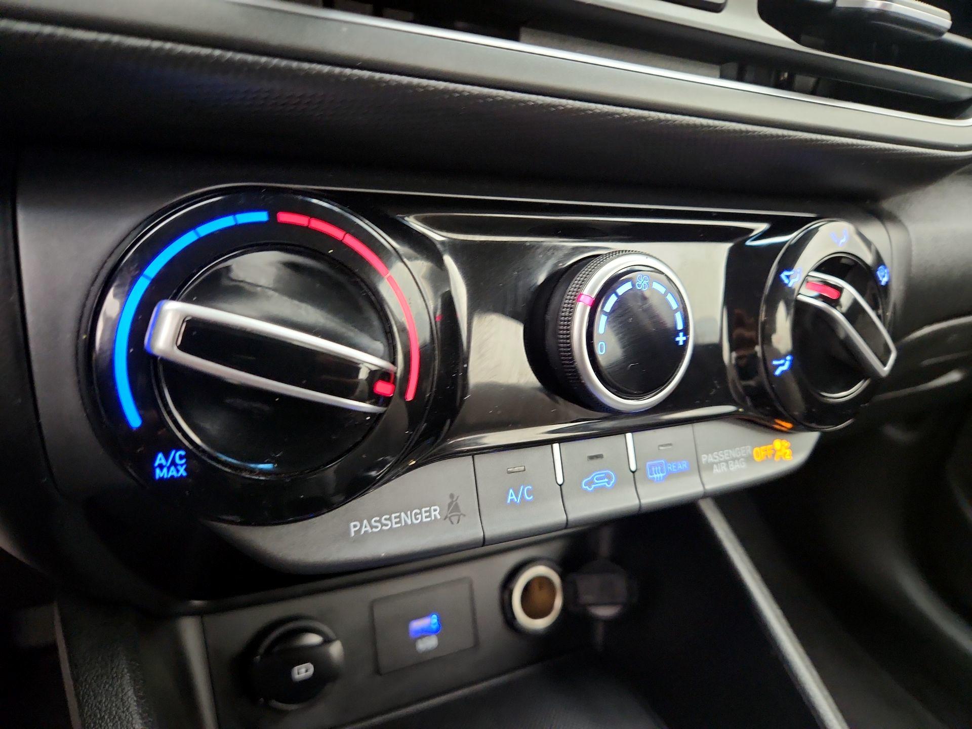 Thumbnail: 2022 Hyundai Kona - 16