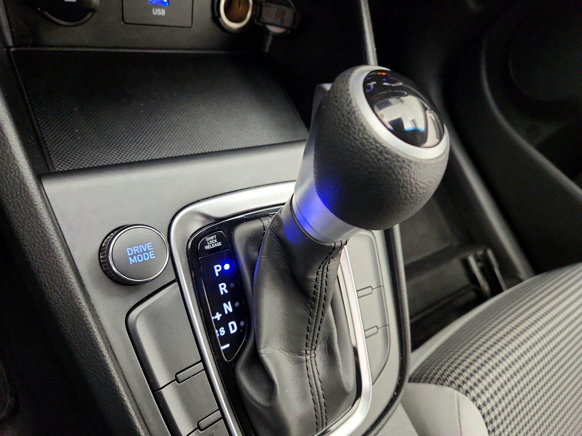 Thumbnail: 2022 Hyundai Kona - 17