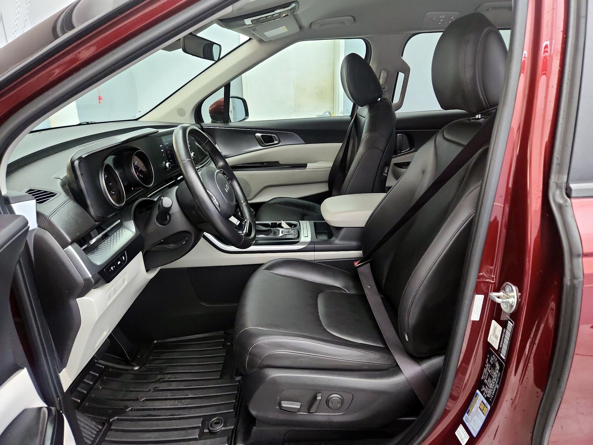 Thumbnail: 2024 Kia Carnival - 11