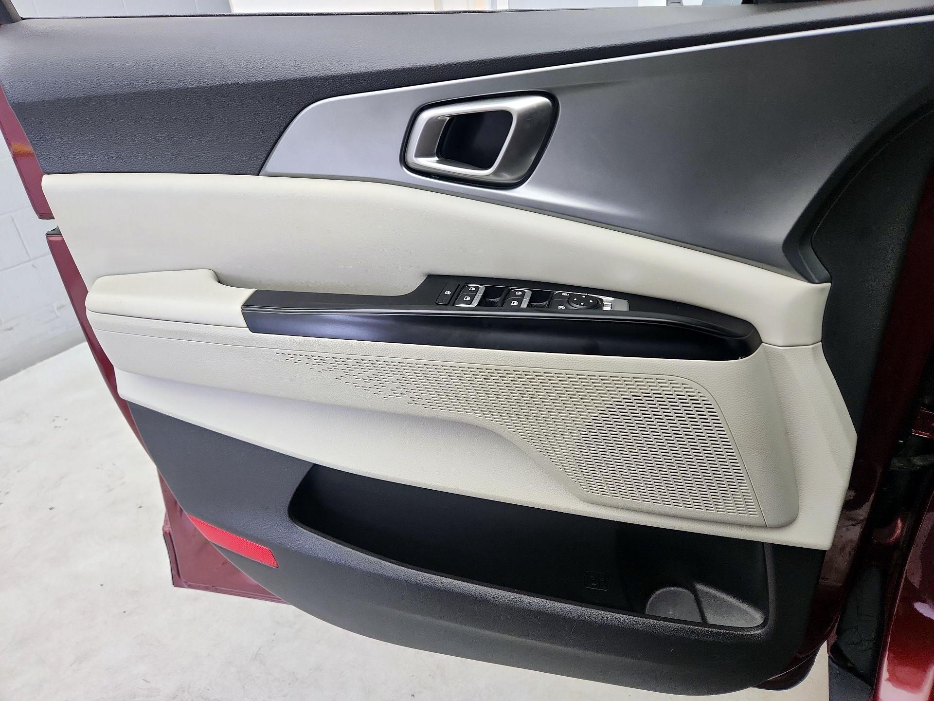 Thumbnail: 2024 Kia Carnival - 12