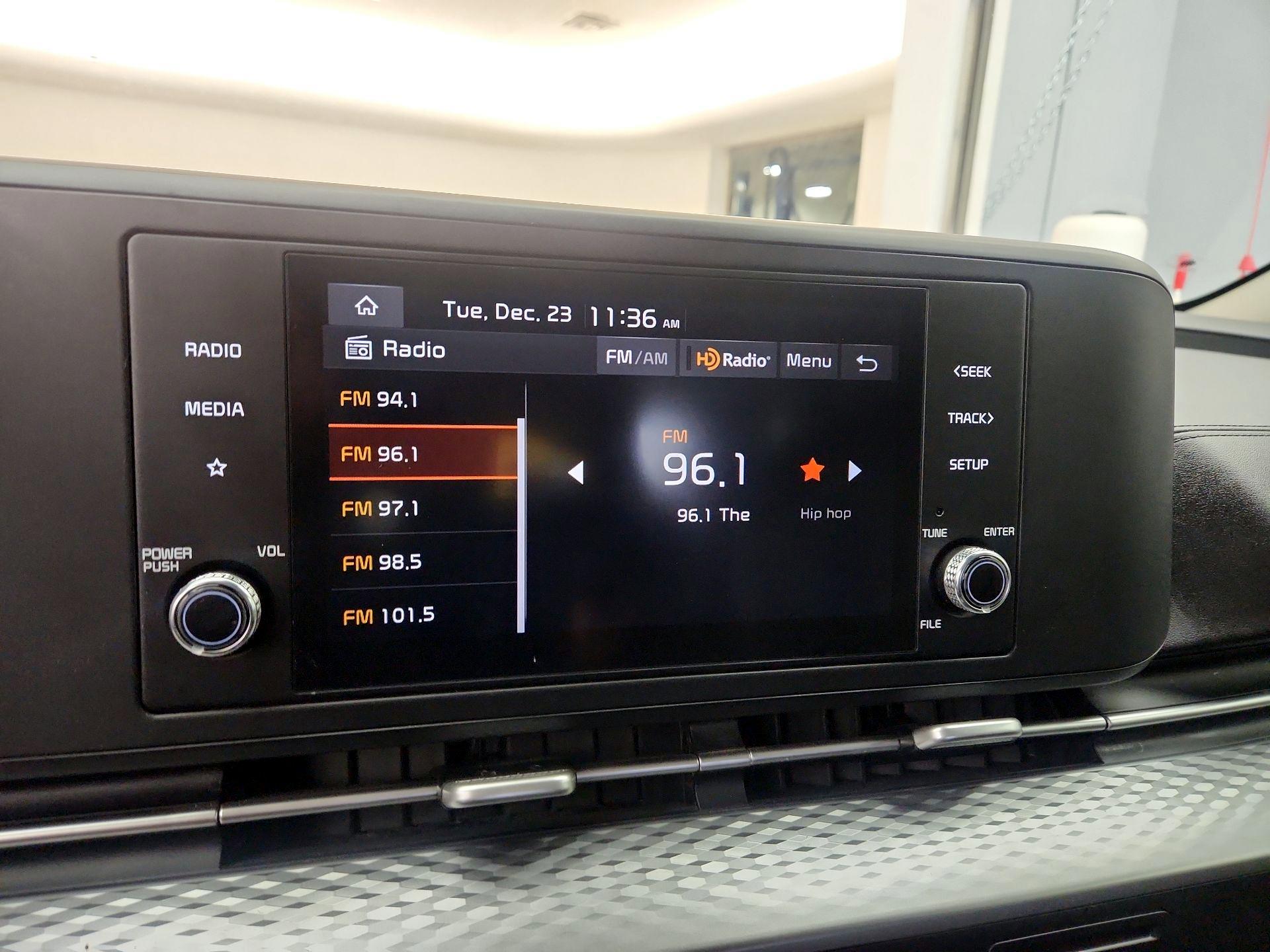 Thumbnail: 2024 Kia Carnival - 15