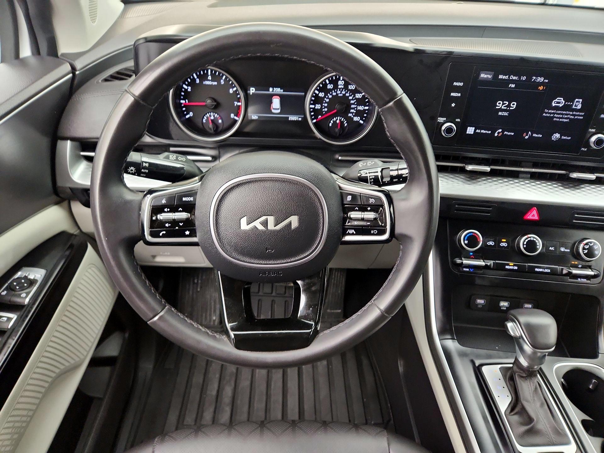 Thumbnail: 2024 Kia Carnival - 10