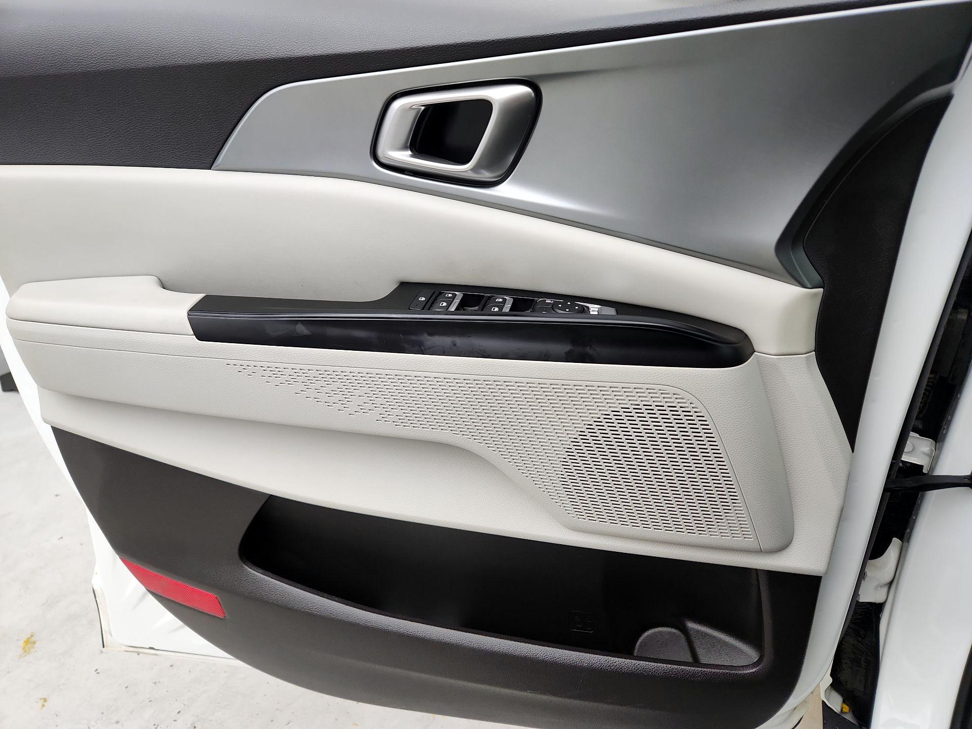 Thumbnail: 2024 Kia Carnival - 12