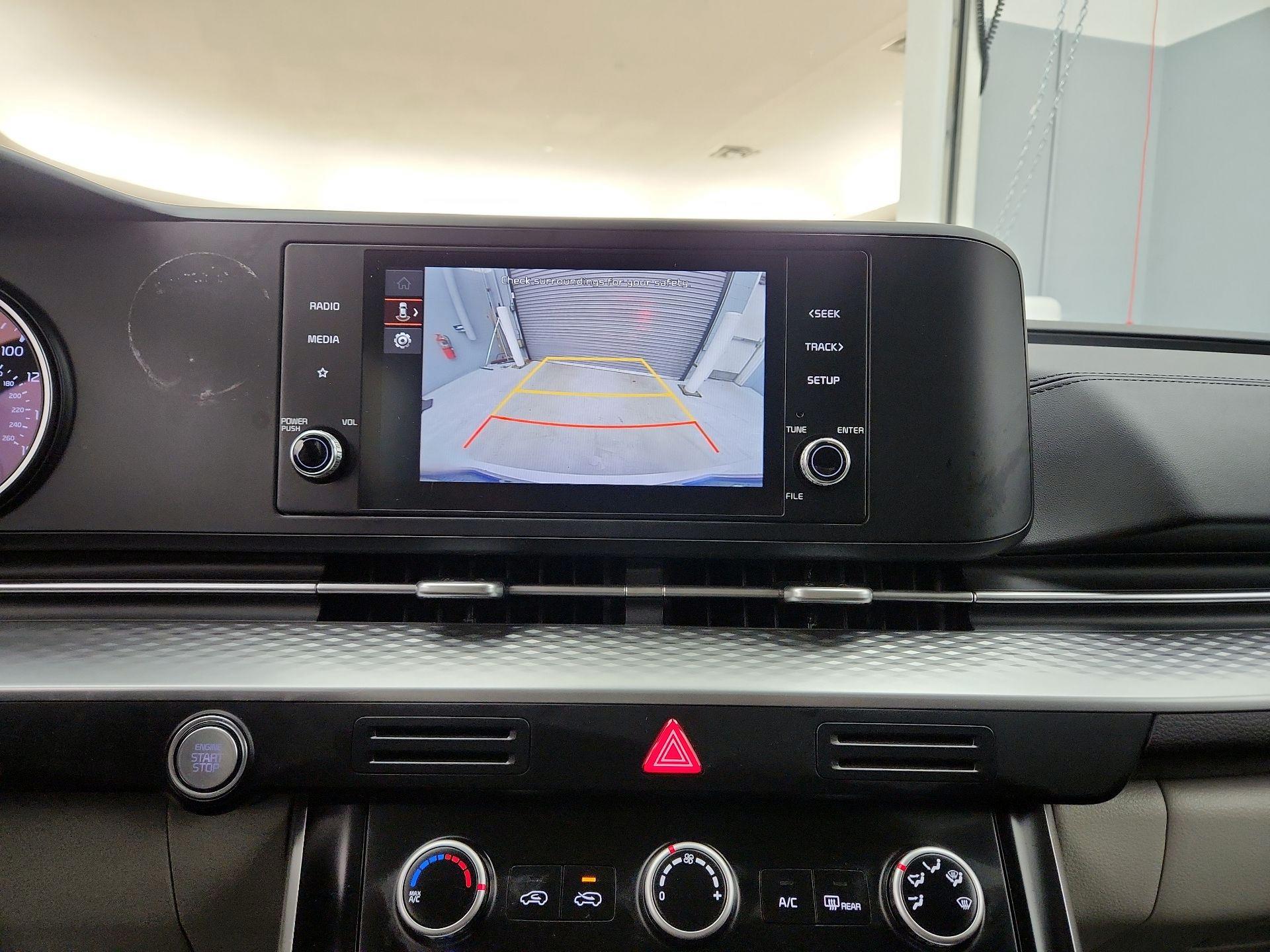 Thumbnail: 2024 Kia Carnival - 14