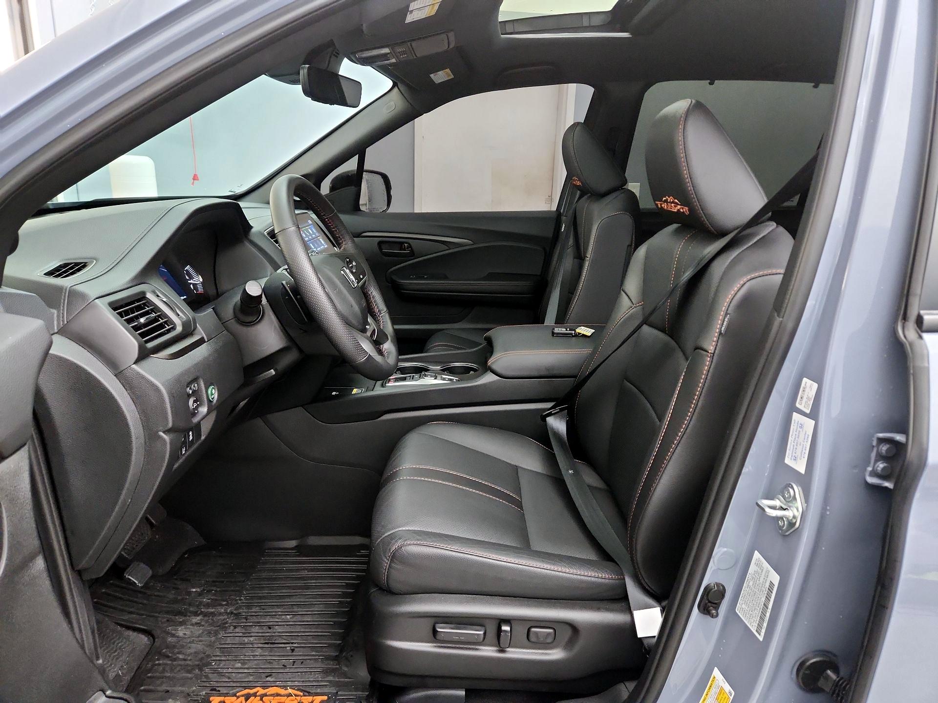 Thumbnail: 2024 Honda Passport - 11